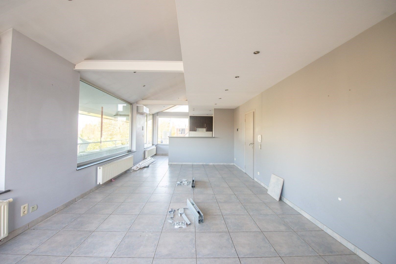  Twee slaapkamer appartement met 100m2 terras  foto 3