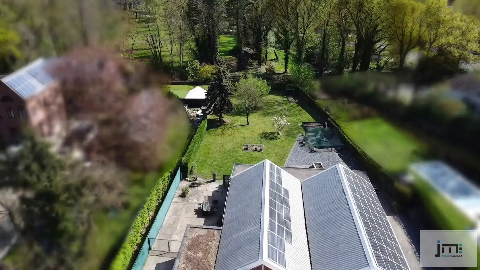 Uitzonderlijke eigendom met woonhuis en nijverheidsgebouw foto 35