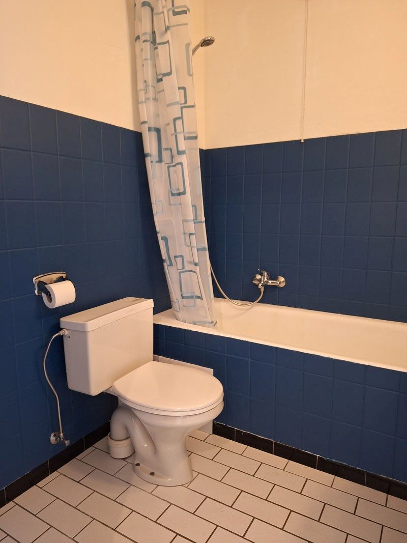 Instapklaar appartement te Lummen centrum met één slaapkamer foto 12