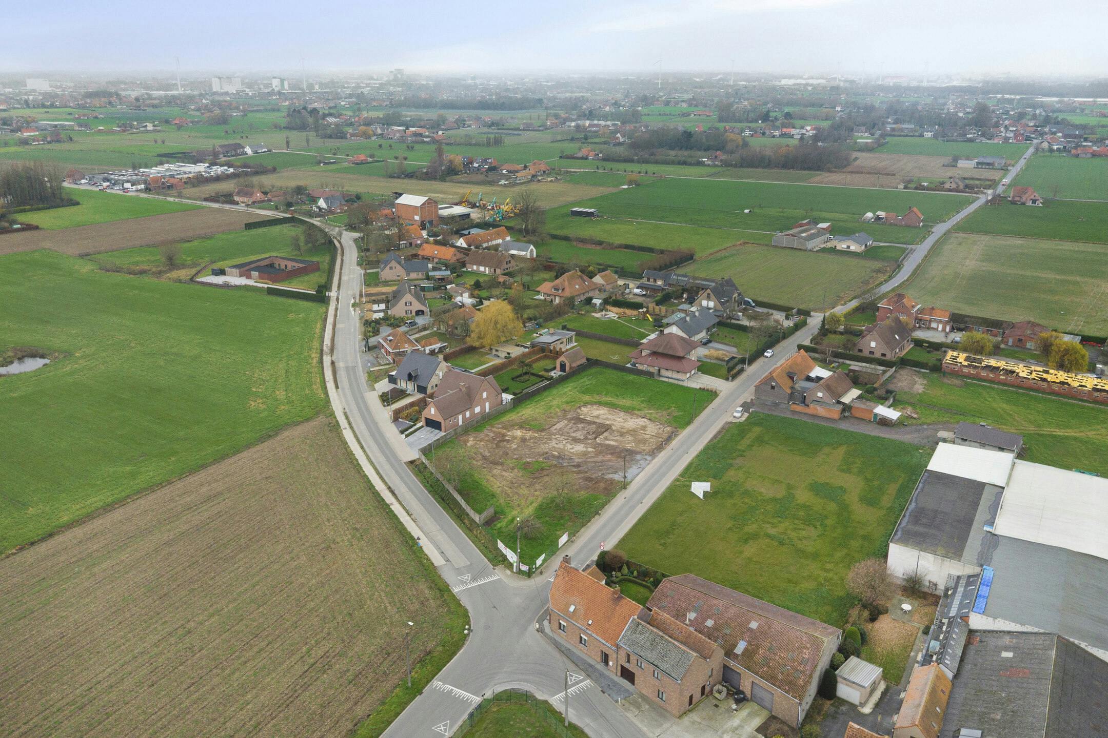 Mooi stuk bouwgrond op deze landelijke ligging in Izegem foto 7