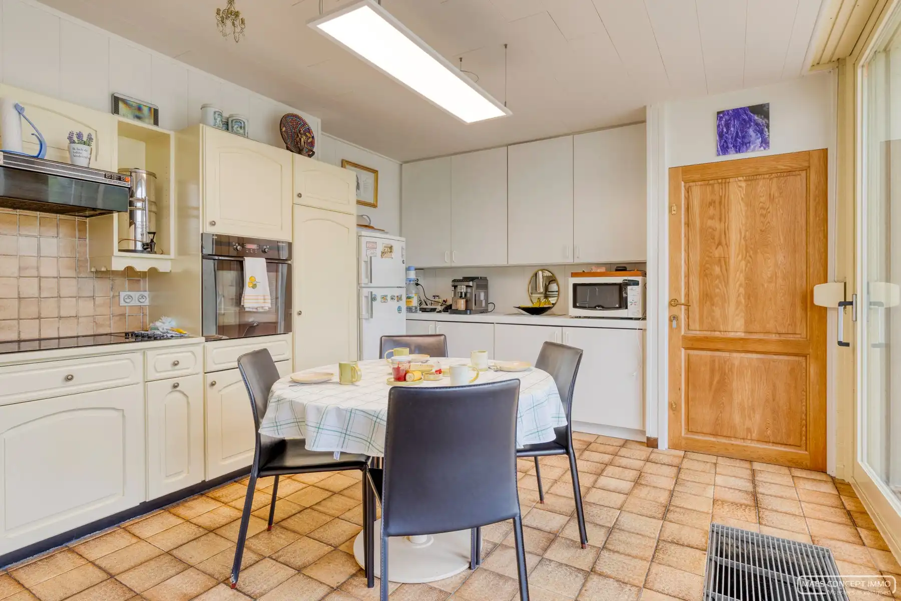 Rustig gelegen bungalow op 900m2 te koop in Anzegem foto 9