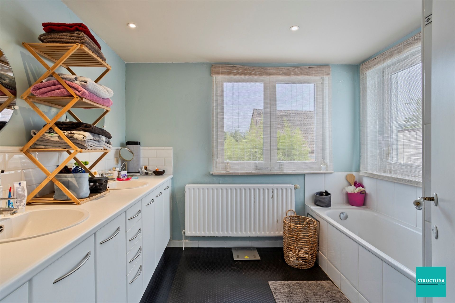 Instapklare rijwoning met stadskoer in hartje Merchtem foto 16