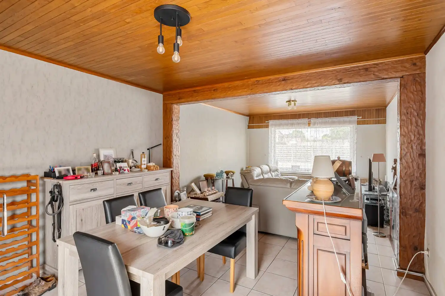 TE RENOVEREN WONING OP GOEDE LOCATIE + MAGAZIJN foto 5