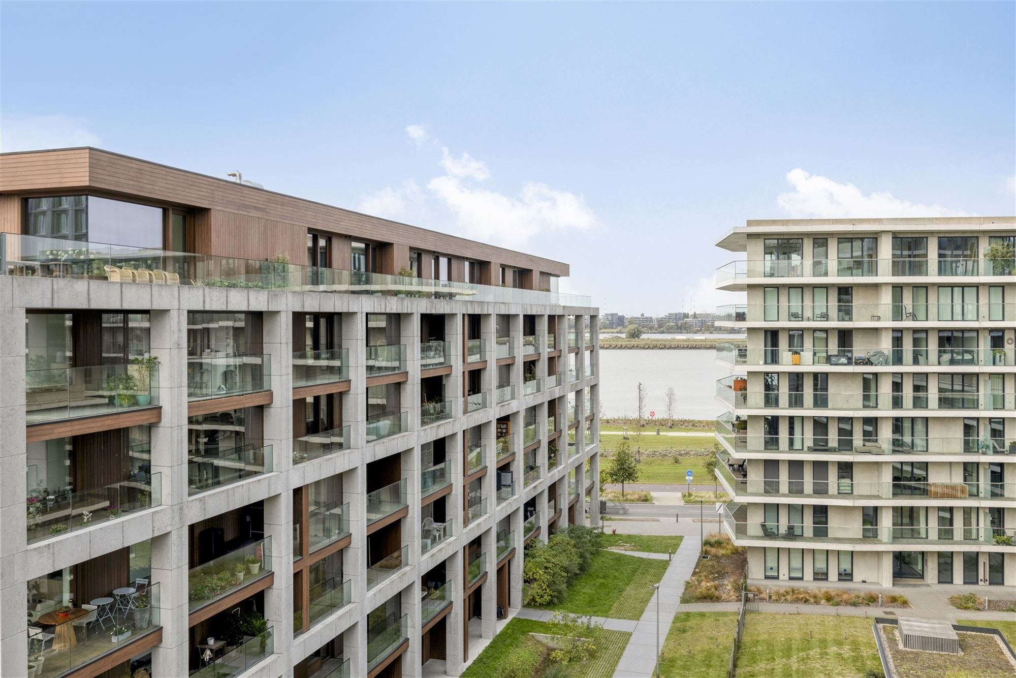 Lichtrijk appartement met 2 terras op het Nieuw Zuid in Antwerpen foto 17