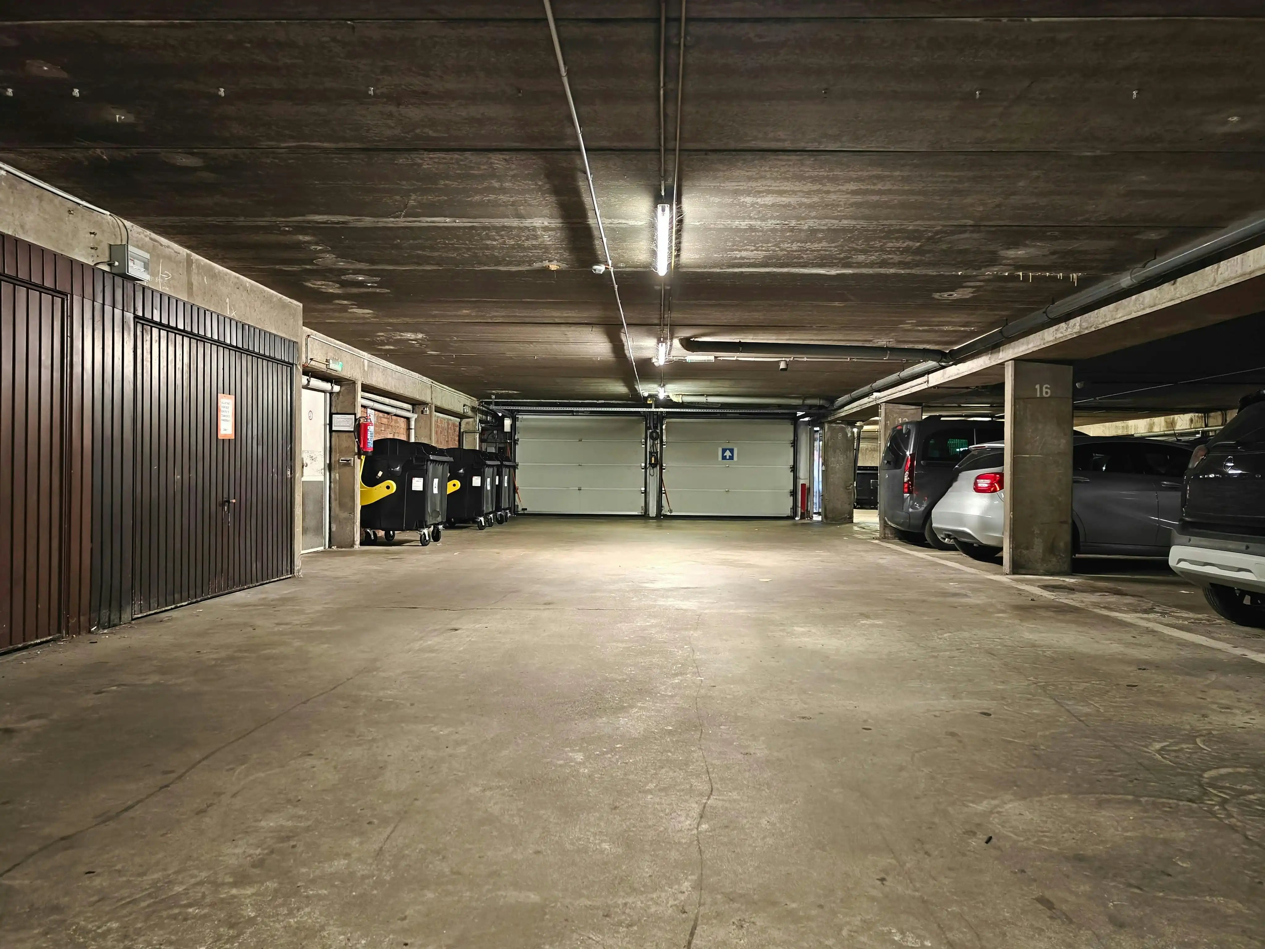 Overdekte autostaanplaats te koop in Borgerhout foto 5