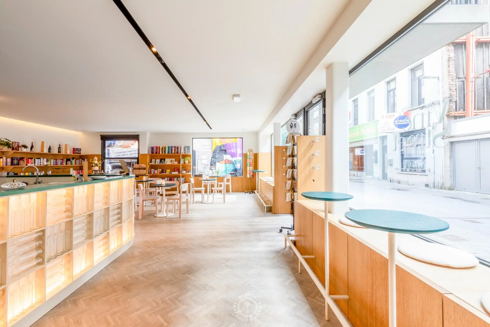 Veelzijdig en instapklaar handelspand met veel potentieel op een topligging foto 6