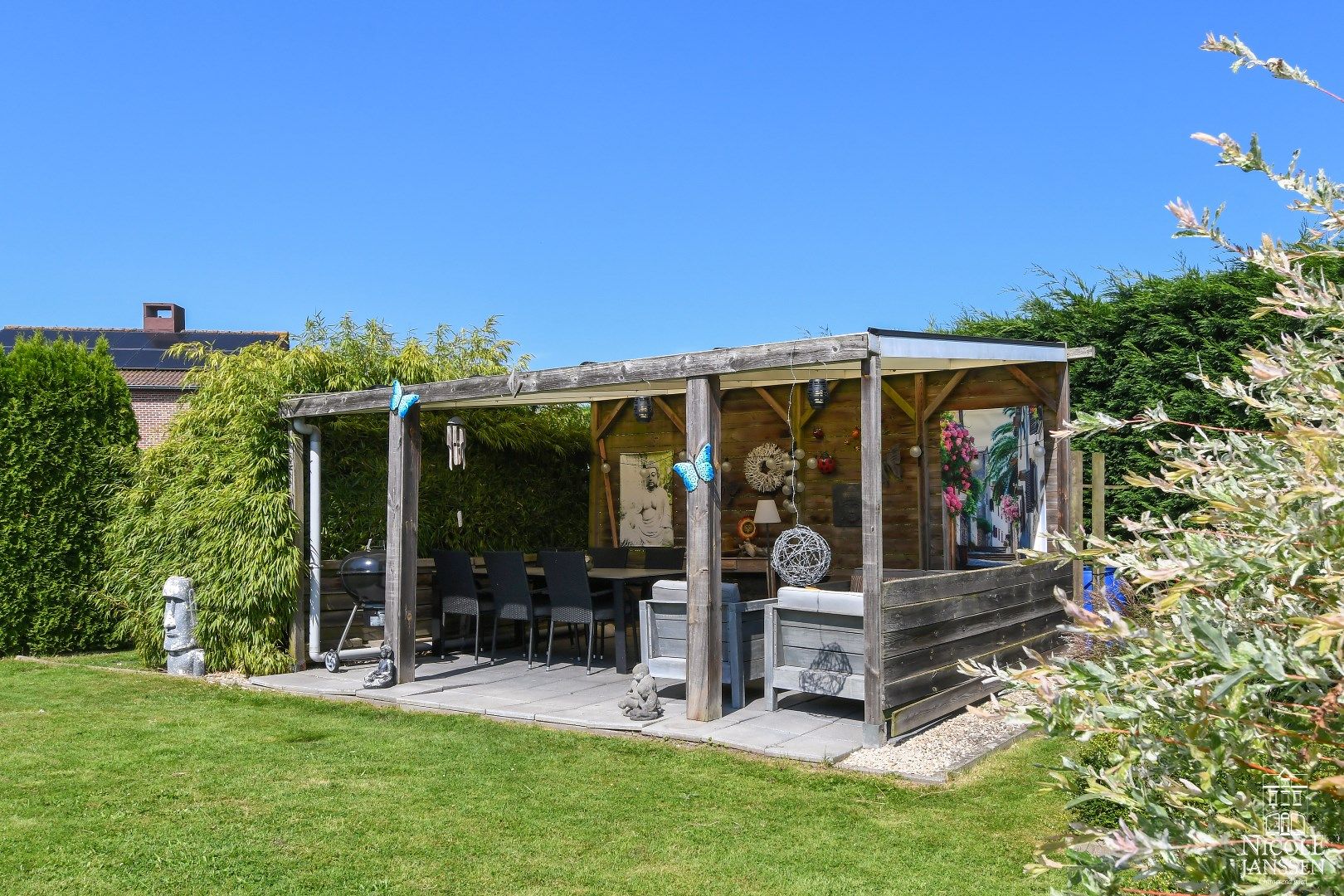 Instapklare gezinswoning met drie slaapkamers en verzorgde tuin! foto 25