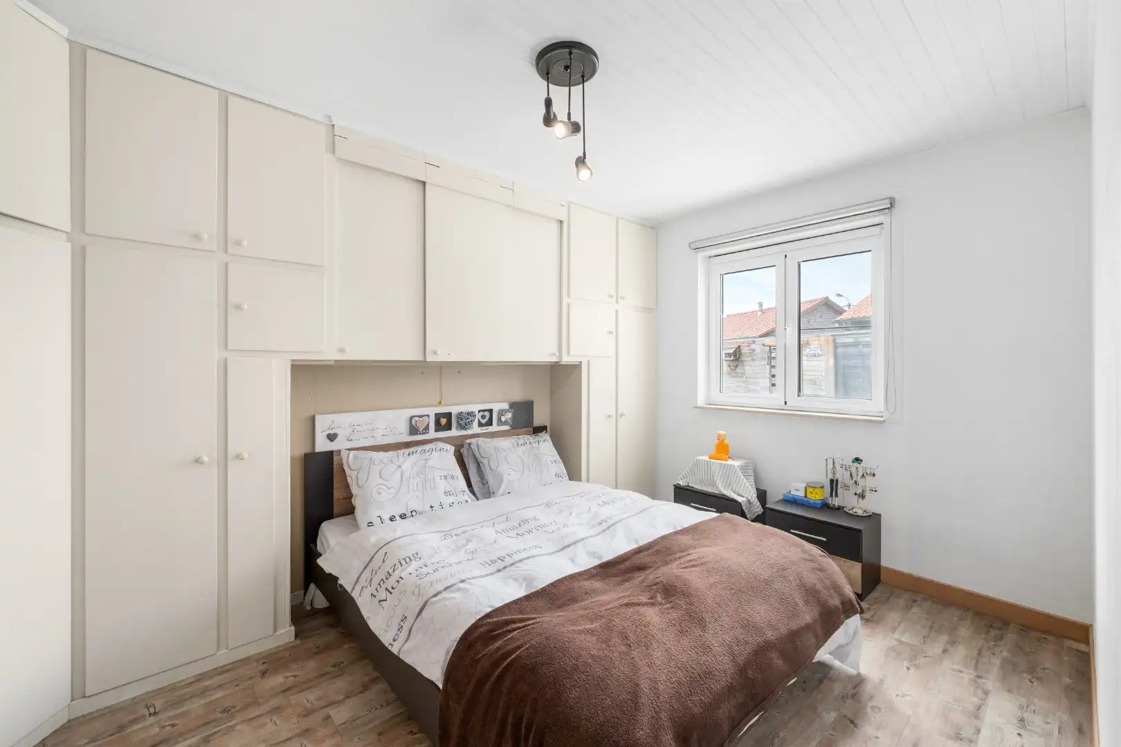Instapklare gelijkvloerse villa te koop in hartje Vosseslag - De Haan! foto 14
