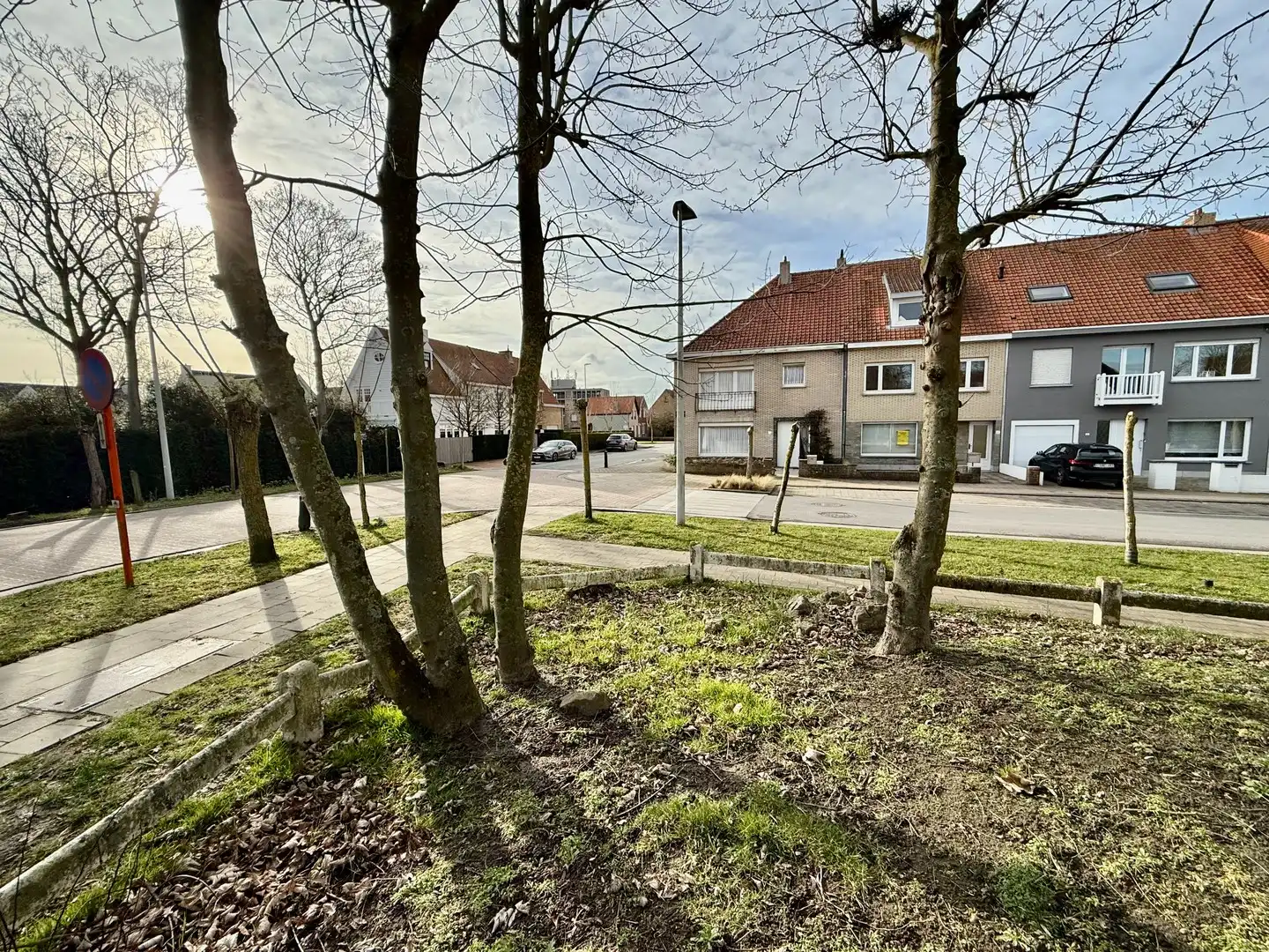Te renoveren hoekwoning nabij het charmante Oude Knokke. foto 3