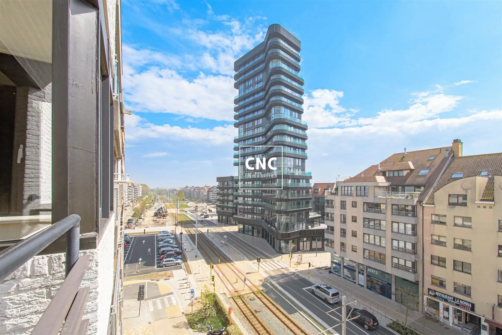 Vintage gerenoveerd duplexappartement nabij Zeedijk-Heist foto {{pictureIndex}}