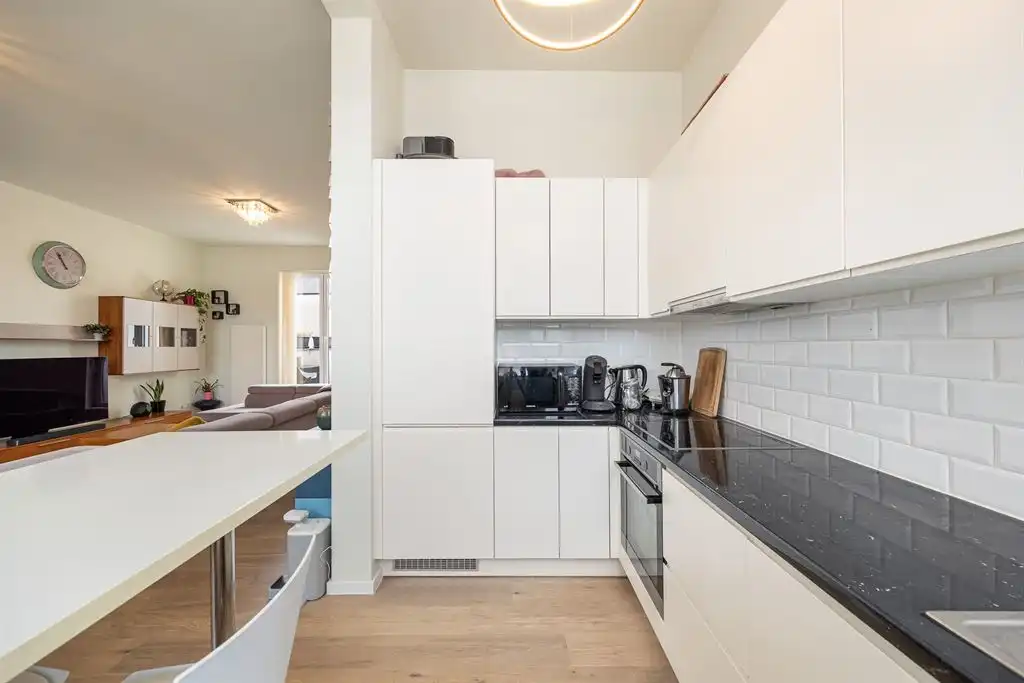 energiezuinig gerenoveerd appartement met ruim terras foto 4