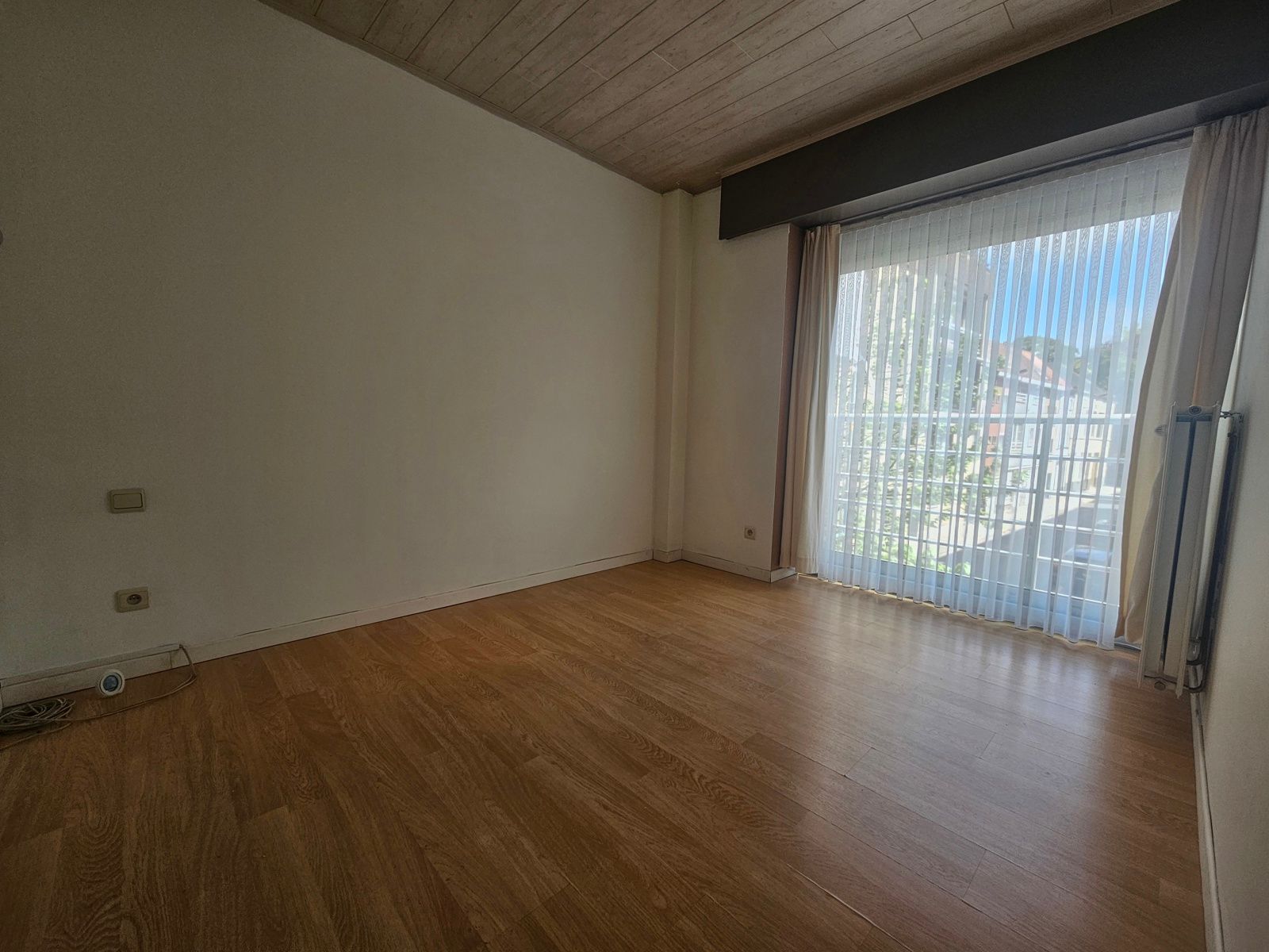 Instapklaar appartement met 2 slaapkamers aan het Plein! foto 9