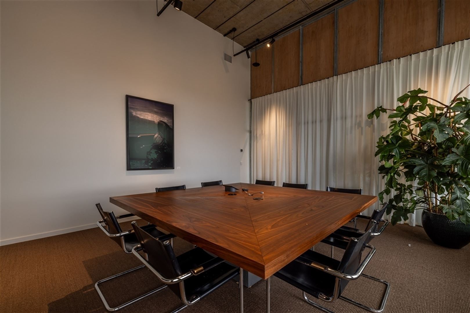 Co-rental in inspirerend skyline-kantoor OVAL Sky foto 11