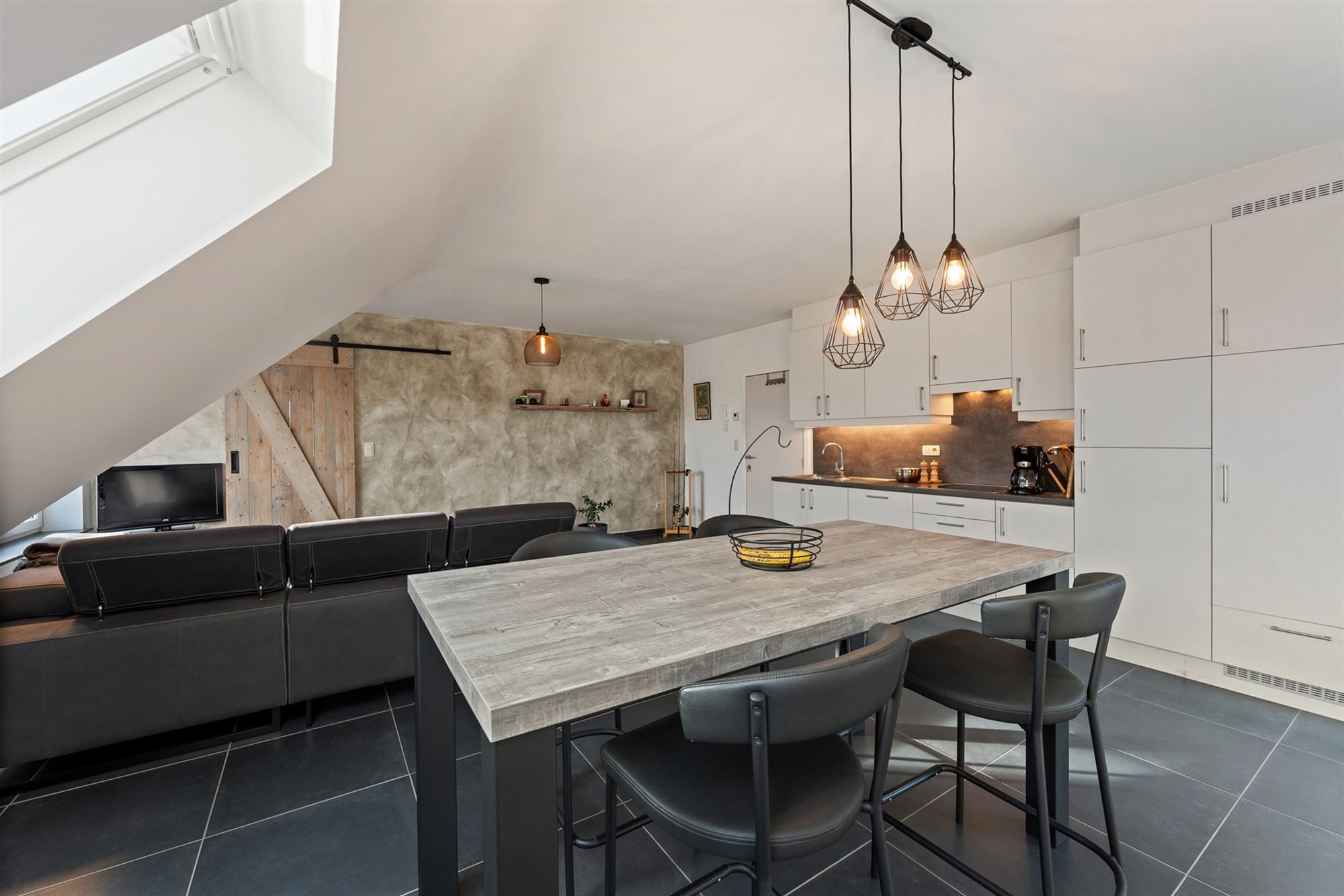 RECENT, ENERGIEZUINIG APPARTEMENT MET LIFT EN GARAGE! foto 14