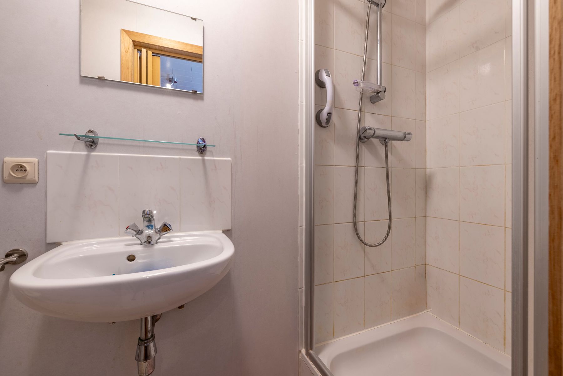 Woning met 3 slaapkamers en tuintje nabij het UZ Gent! foto 12