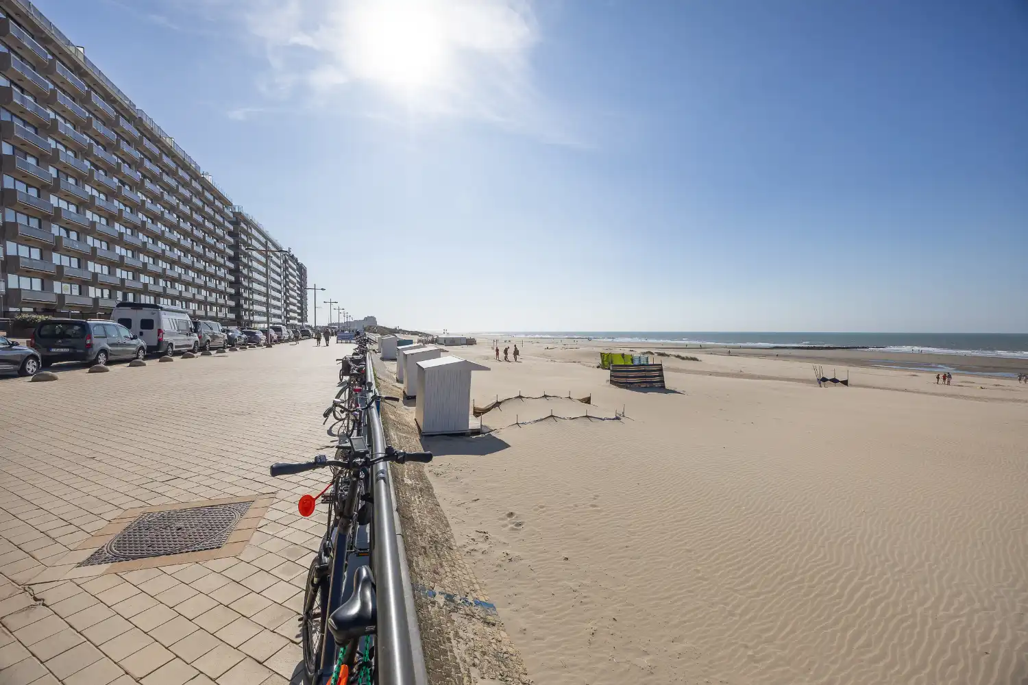 Gezellig studio met terras en frontaal zeezicht in Middelkerke foto 15