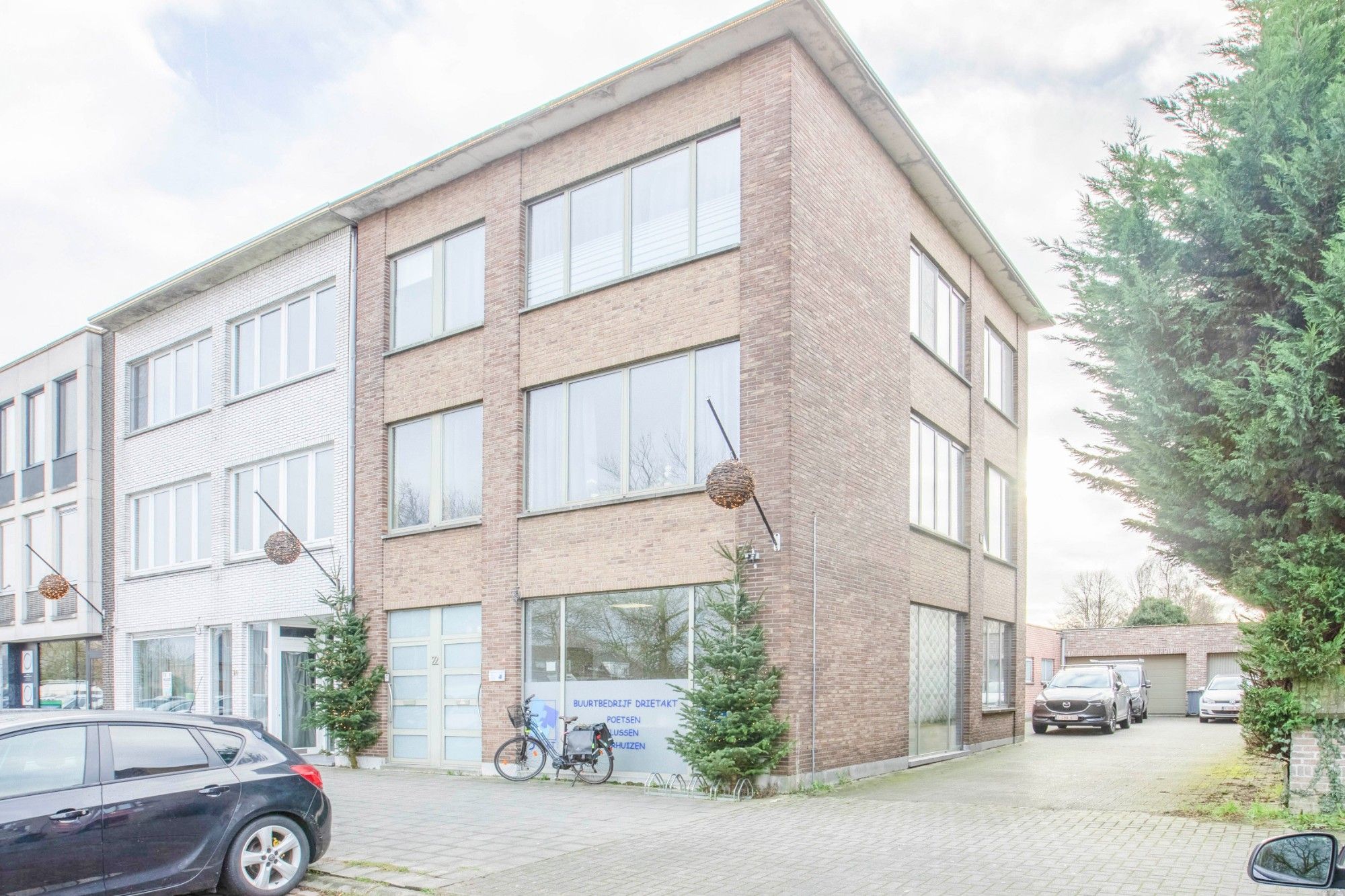 ()=>{if(producerUpdateValueVersion(node),producerAccessed(node),node.value===ERRORED)throw node.error;return node.value} Pater Segersstraat 22 - 9100 Sint-Niklaas