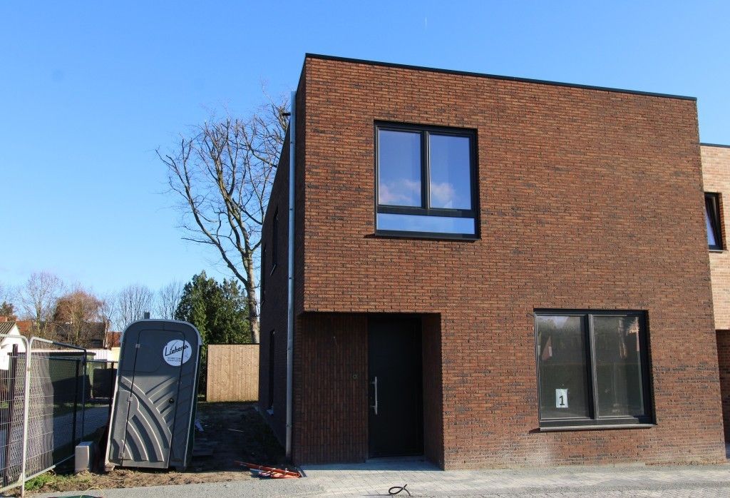 VOLLEDIG AFGEWERKTE BEN nieuwbouwwoning op 324m² tot 616m² foto {{pictureIndex}}