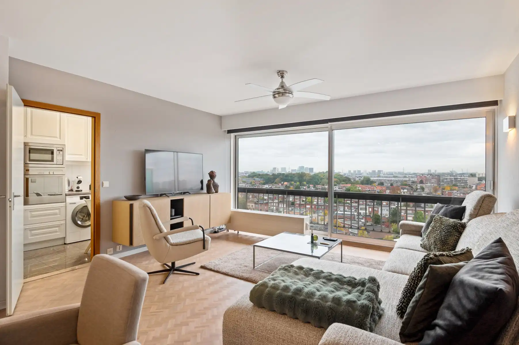 Prachtig appartement met panoramisch zicht foto 7