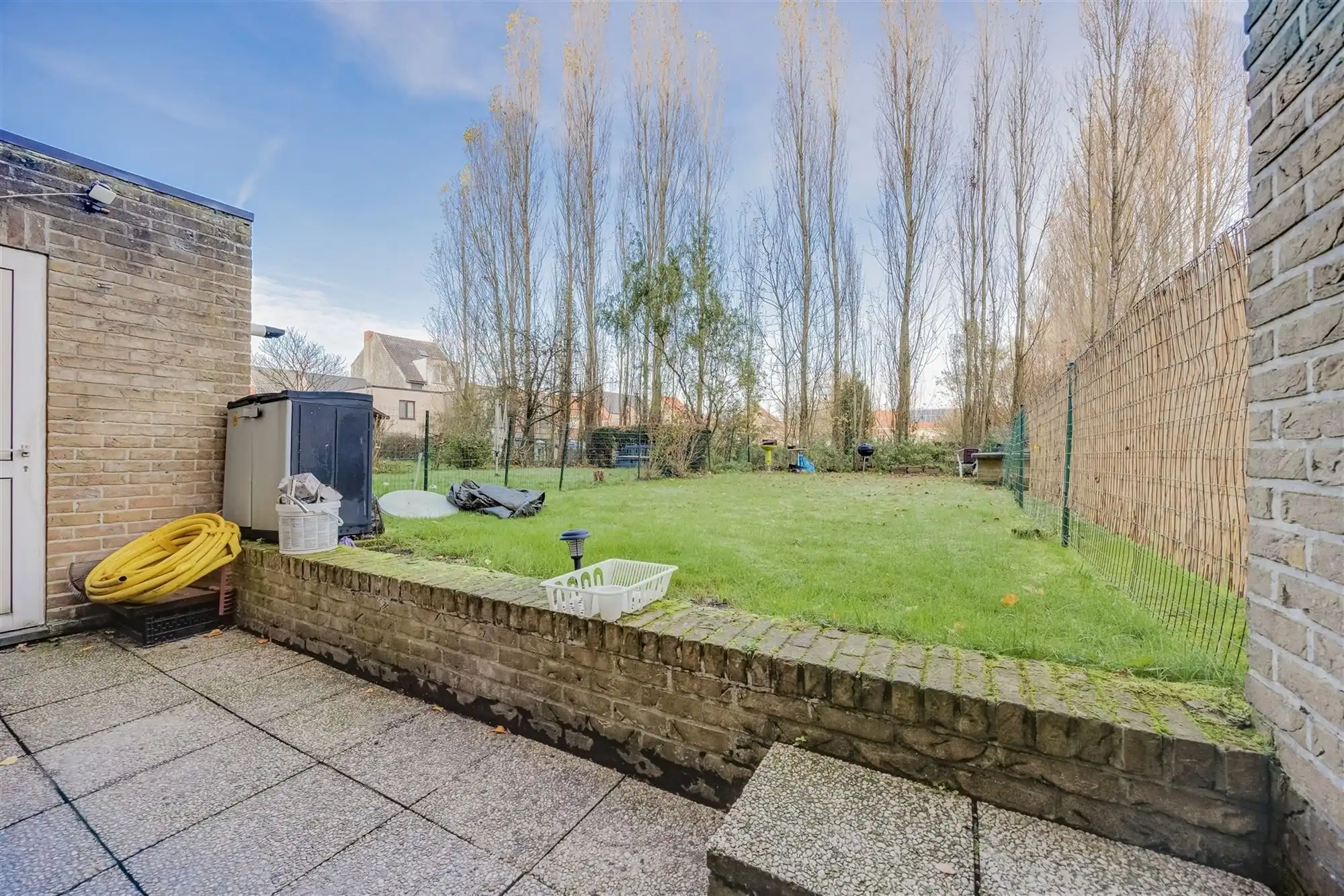 Instapklaar 2 slaapkamer appartement met gezellige tuin foto {{pictureIndex}}