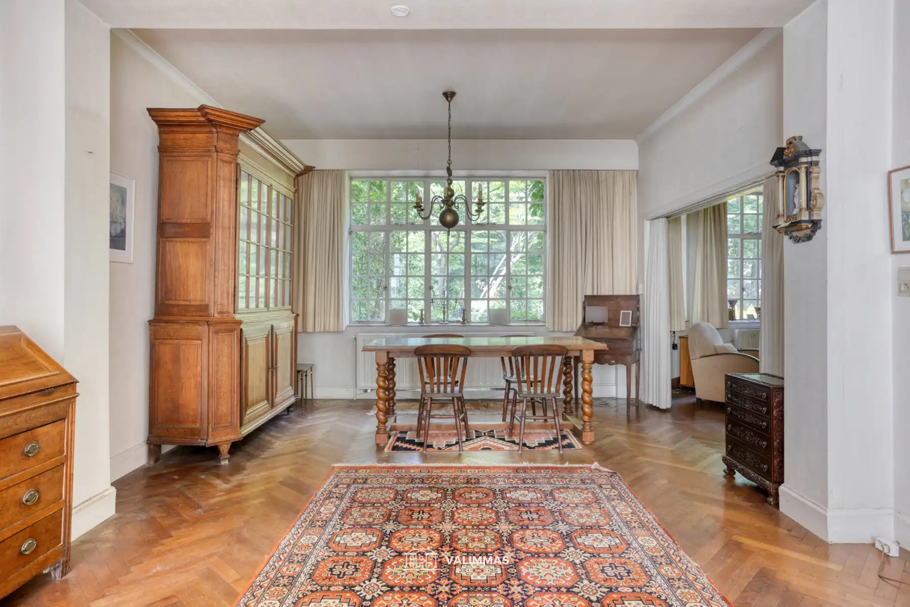 Uniek gelegen en zeer ruime doktersvilla met mooie tuin .... foto 10