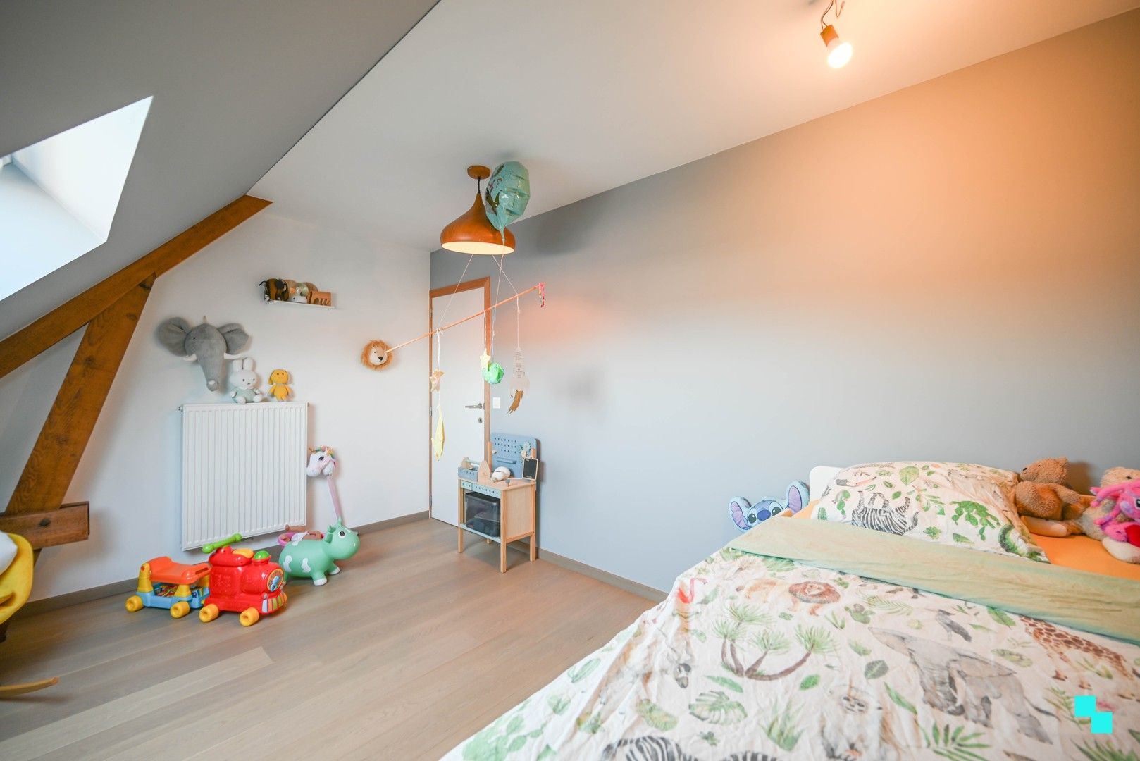 Riante woonst in residentiële buurt in Kortrijk foto 26