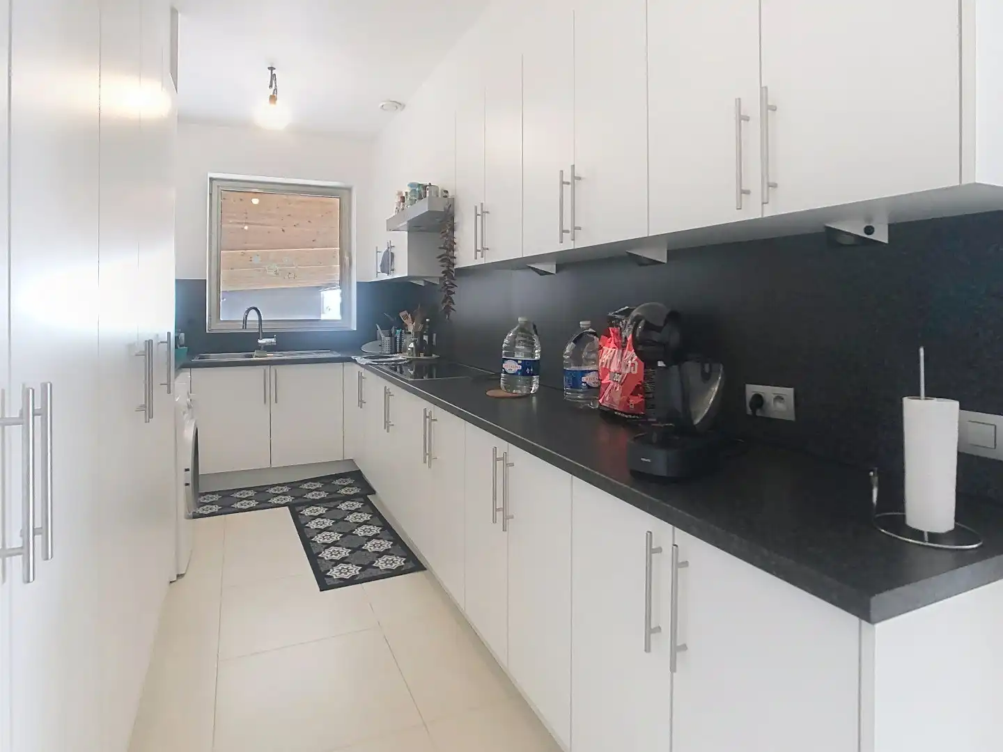 Prachtig afgewerkt en zeer ruim appartement in Roeselare foto 10