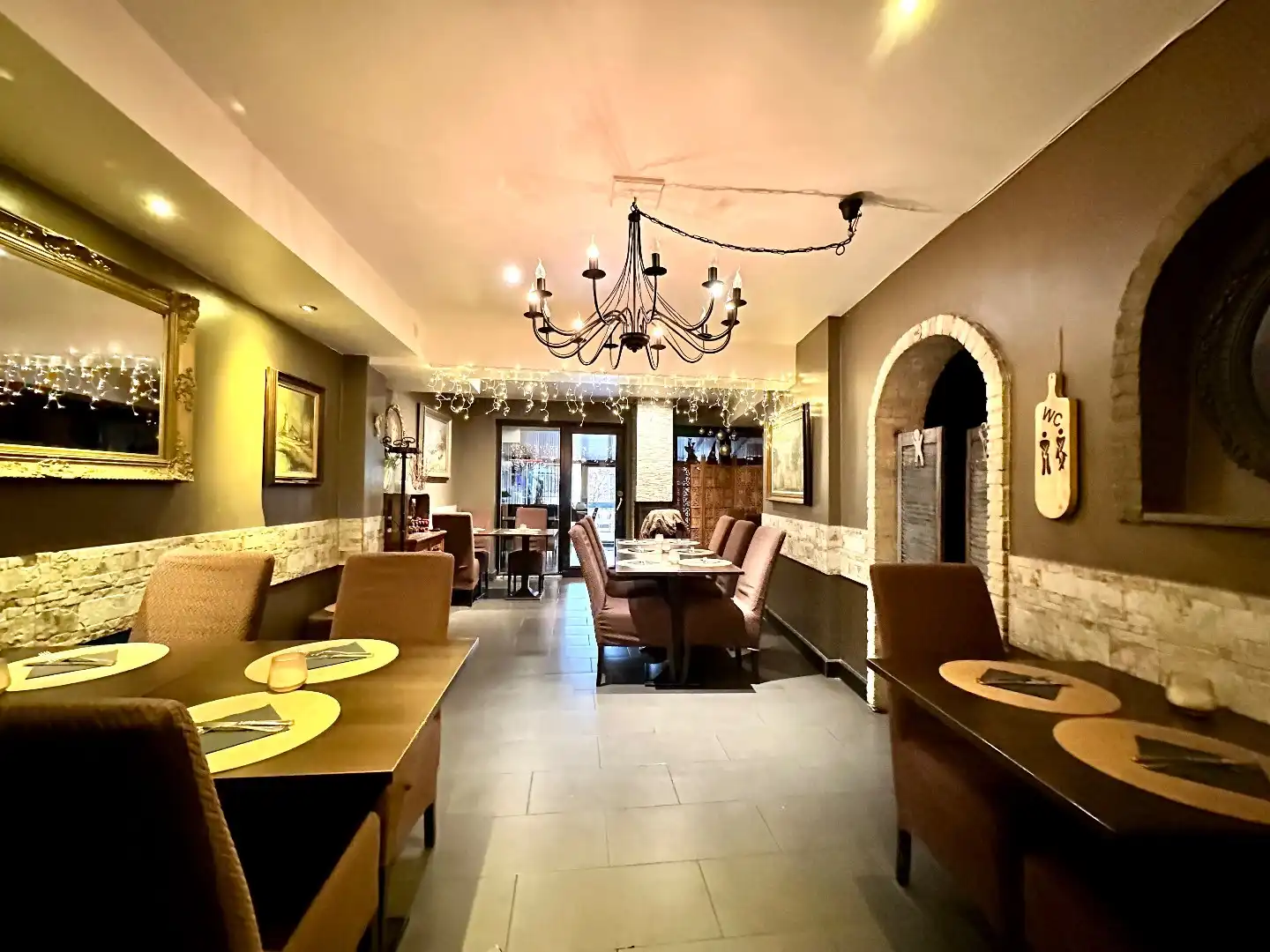 TE KOOP: goed draaiende horecazaak met woonst in centrum Tongeren foto 7