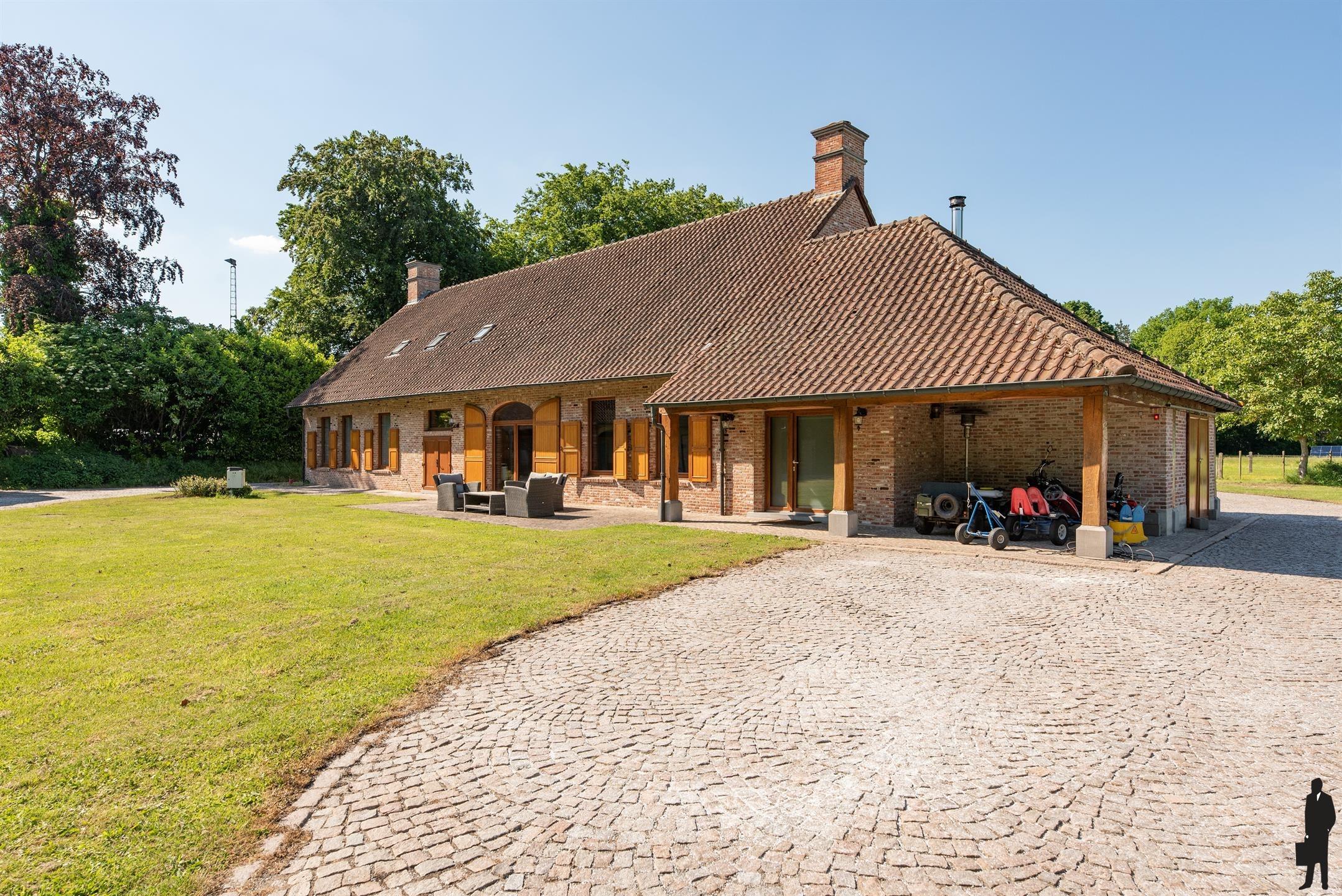 Luxe kangoeroe-villa te Sint-Job met paardenacc. op ca. 1,2 HA! foto 48