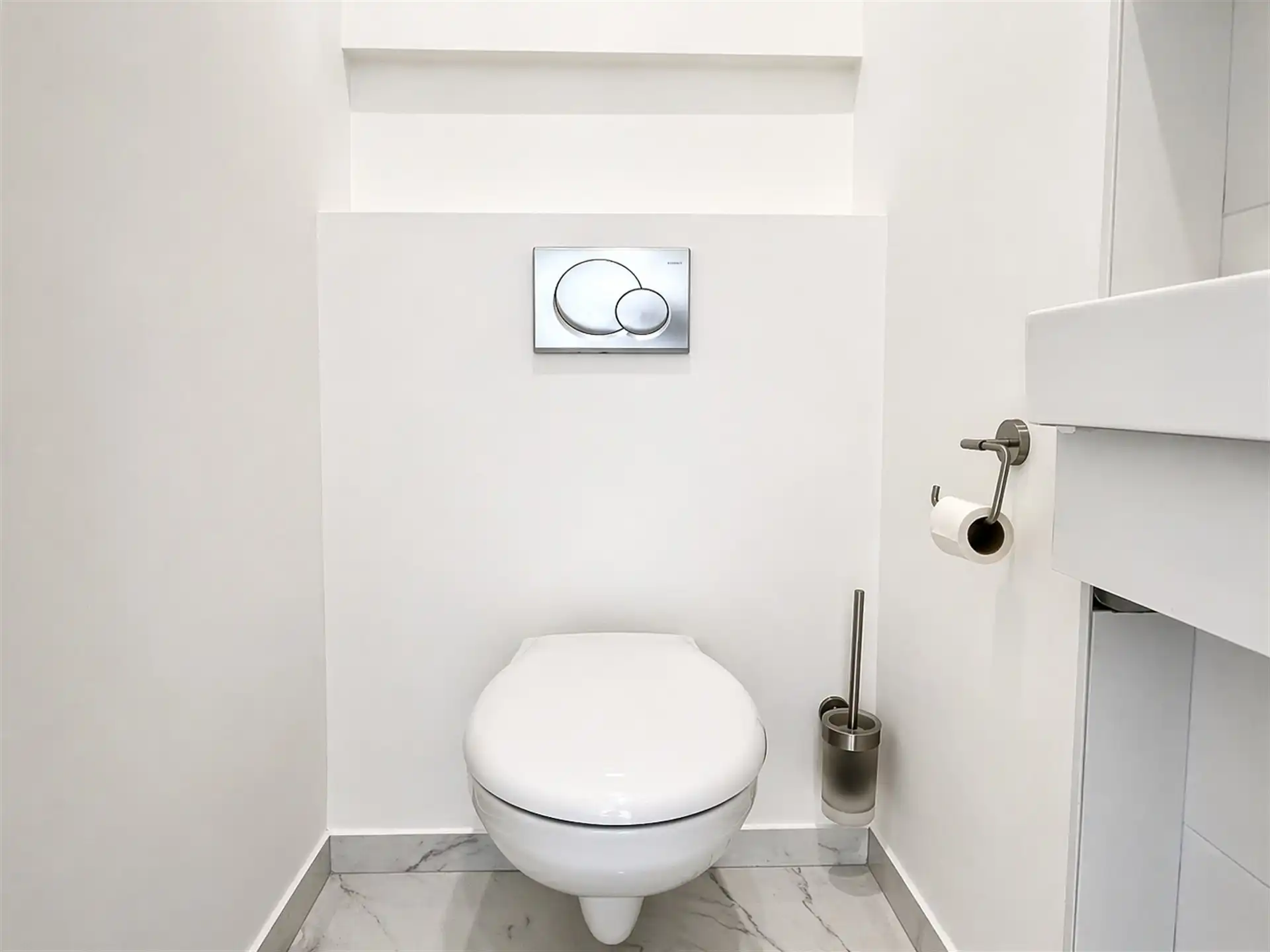 ruim appt met veel lichtinval in hartje Wilrijk! foto 10