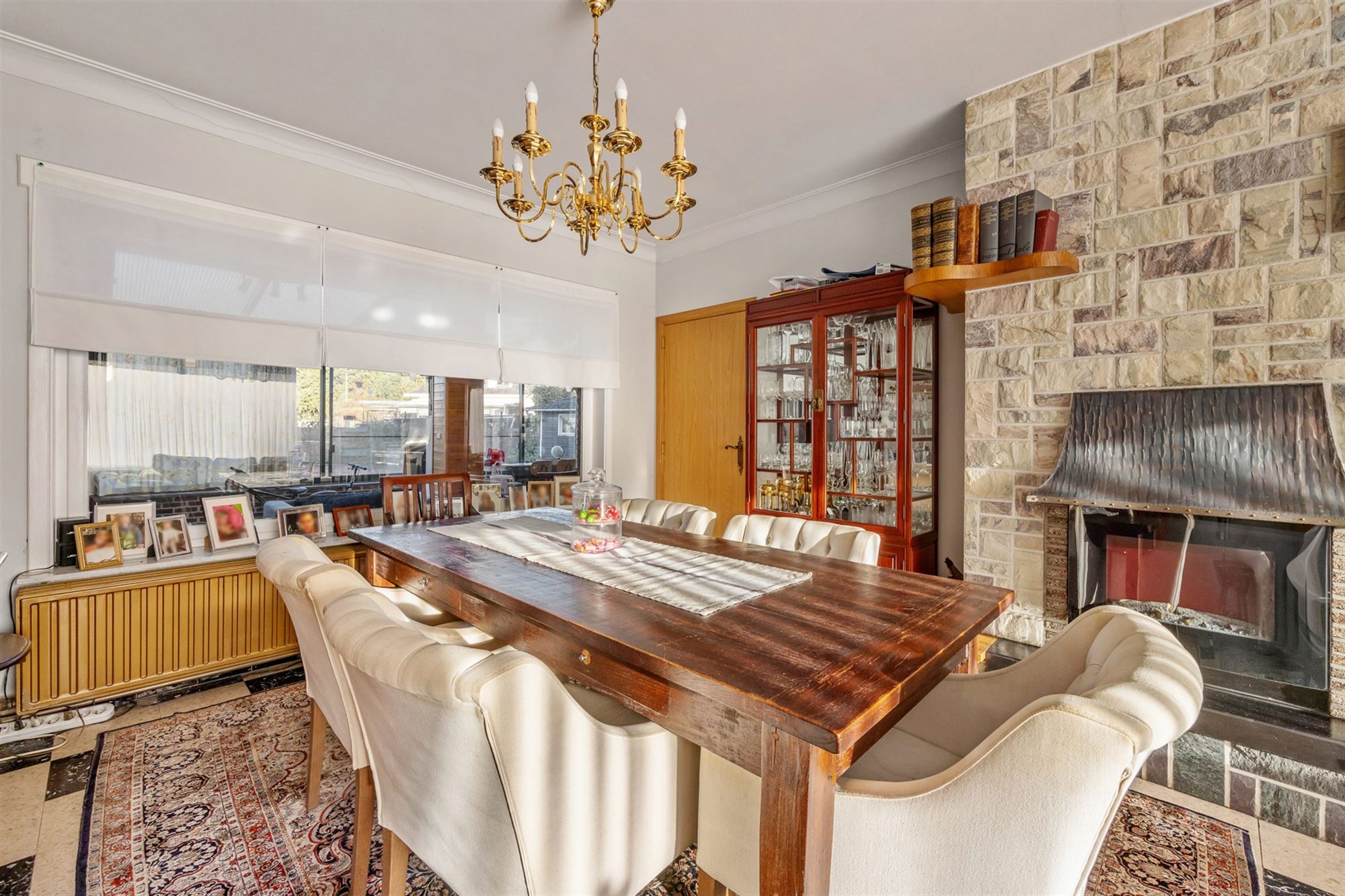 CHARMANTE,DEELS GERENOVEERDE WONING , GEEN RENOVATIEPLICHT !  foto 3