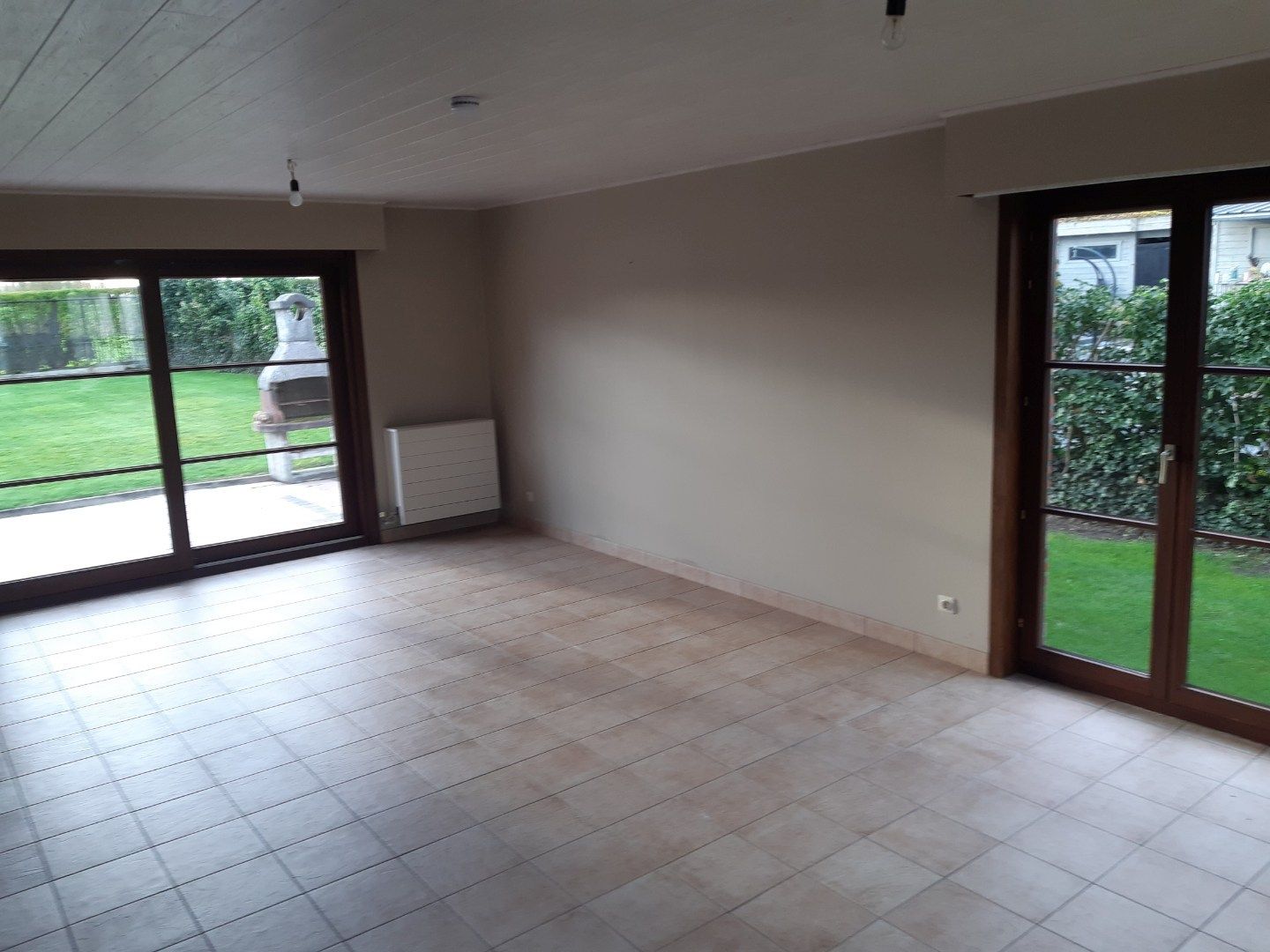 Tijdloze eigendom met tuin (Open Bebouwing). foto 8