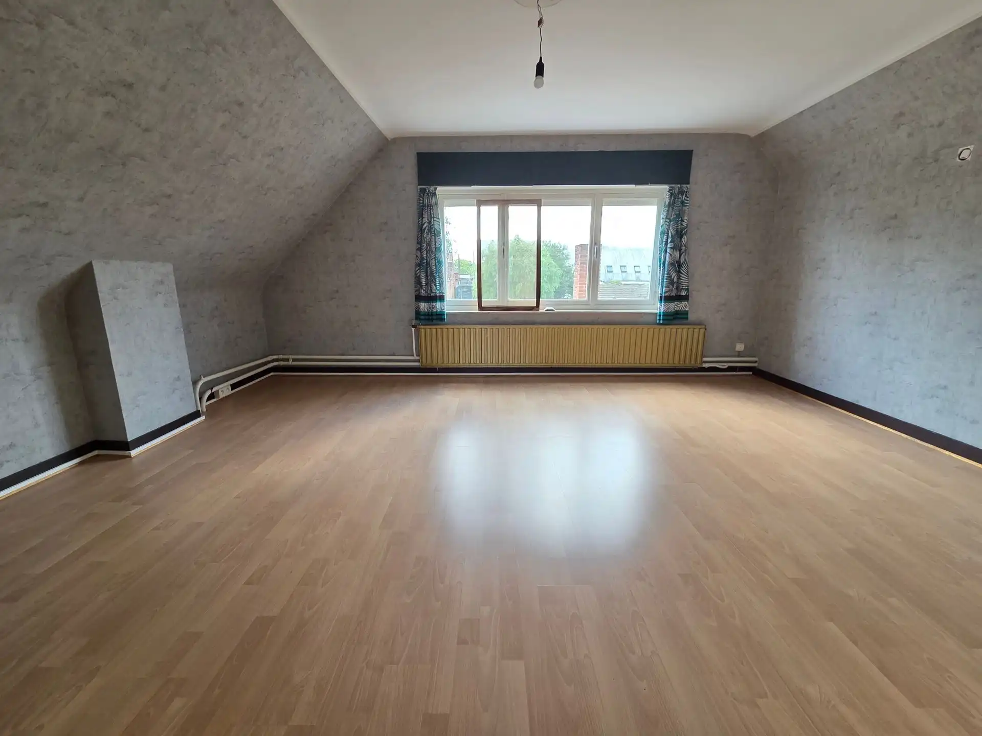 Charmante gezinswoning met 4 slpks op een mooi zuidgericht perceel van 990 m² foto 11