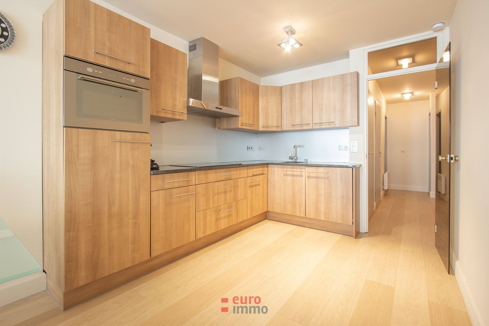 Zuidgericht appartement met 2 slaapkamers in onze bruisende winkel/wandelstraat! foto 7
