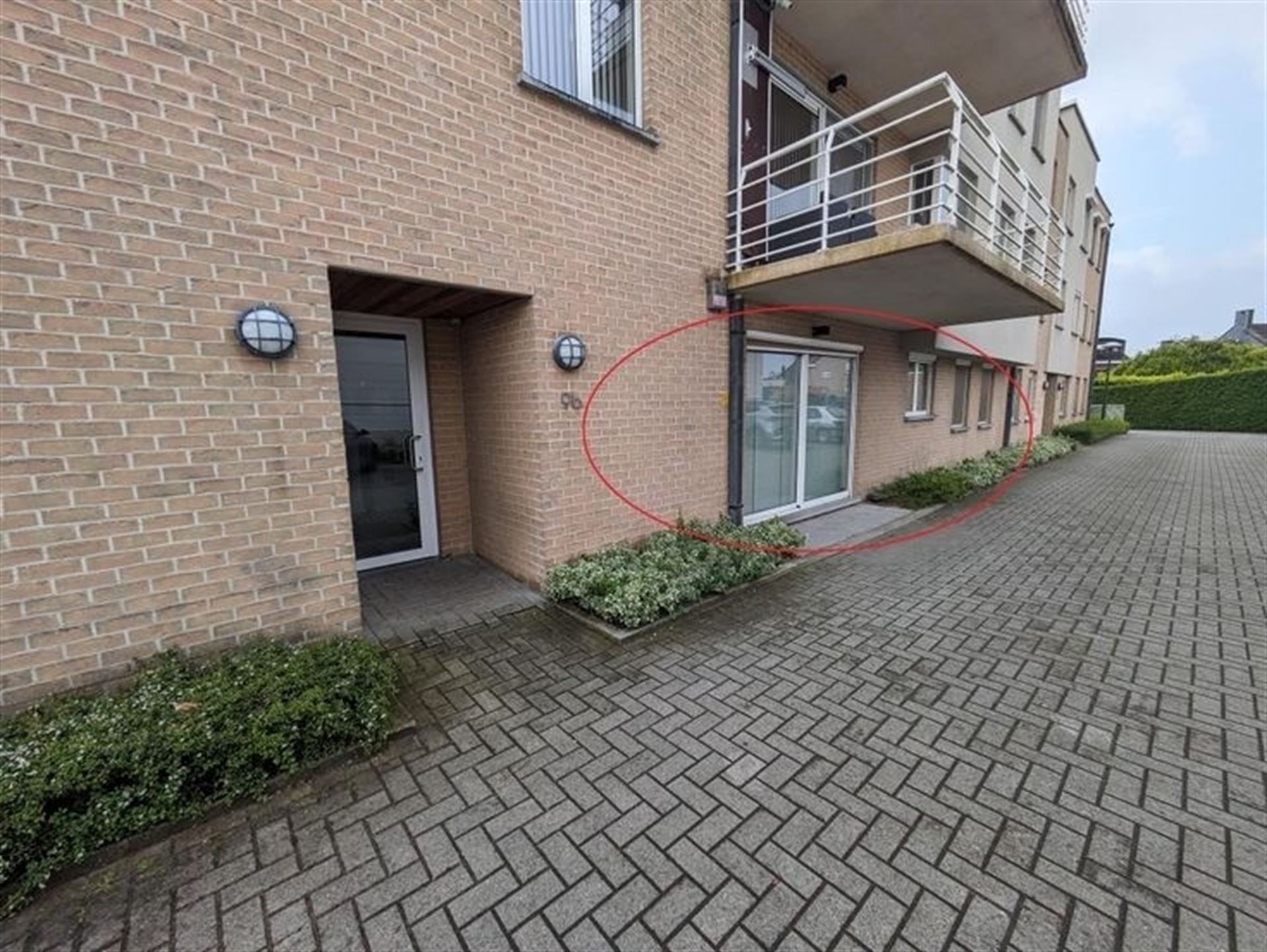 Gelijkvloersappartement met 3 slaapkamers foto 2