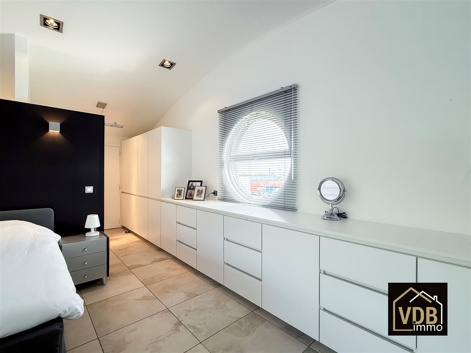 Penthouse zeer goed afgewerkt foto 40