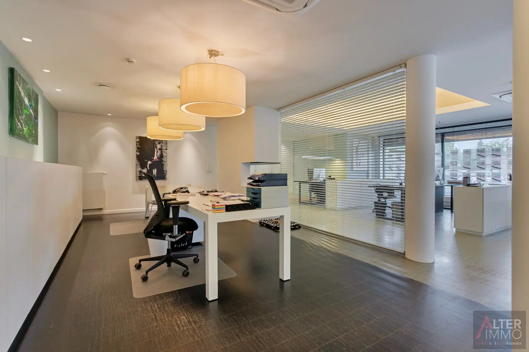 Bedrijfspand met appartement op toplocatie met uiterste visibiliteit! foto 11