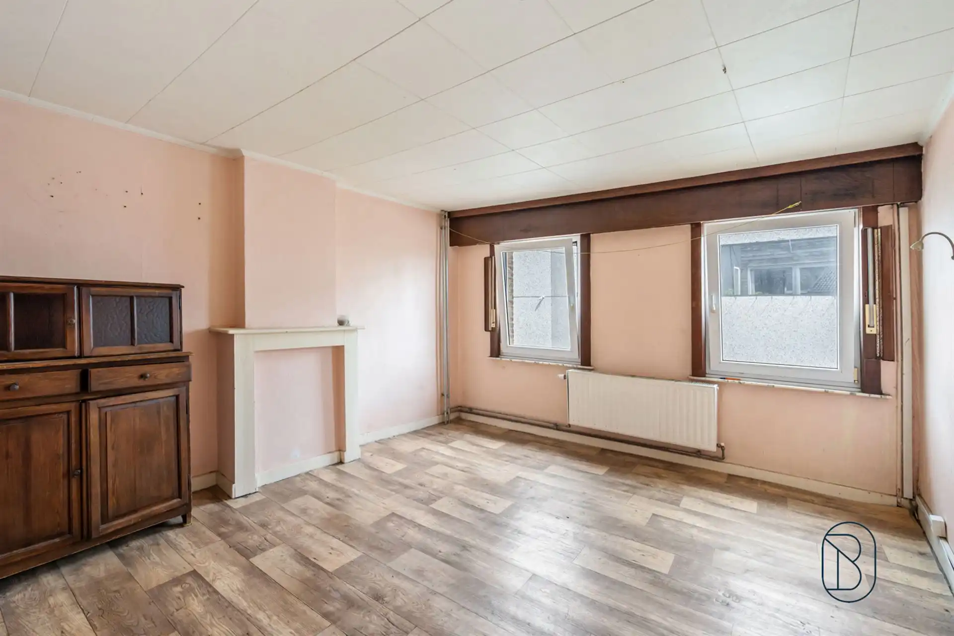Te renoveren woning met 2 slk! foto 14