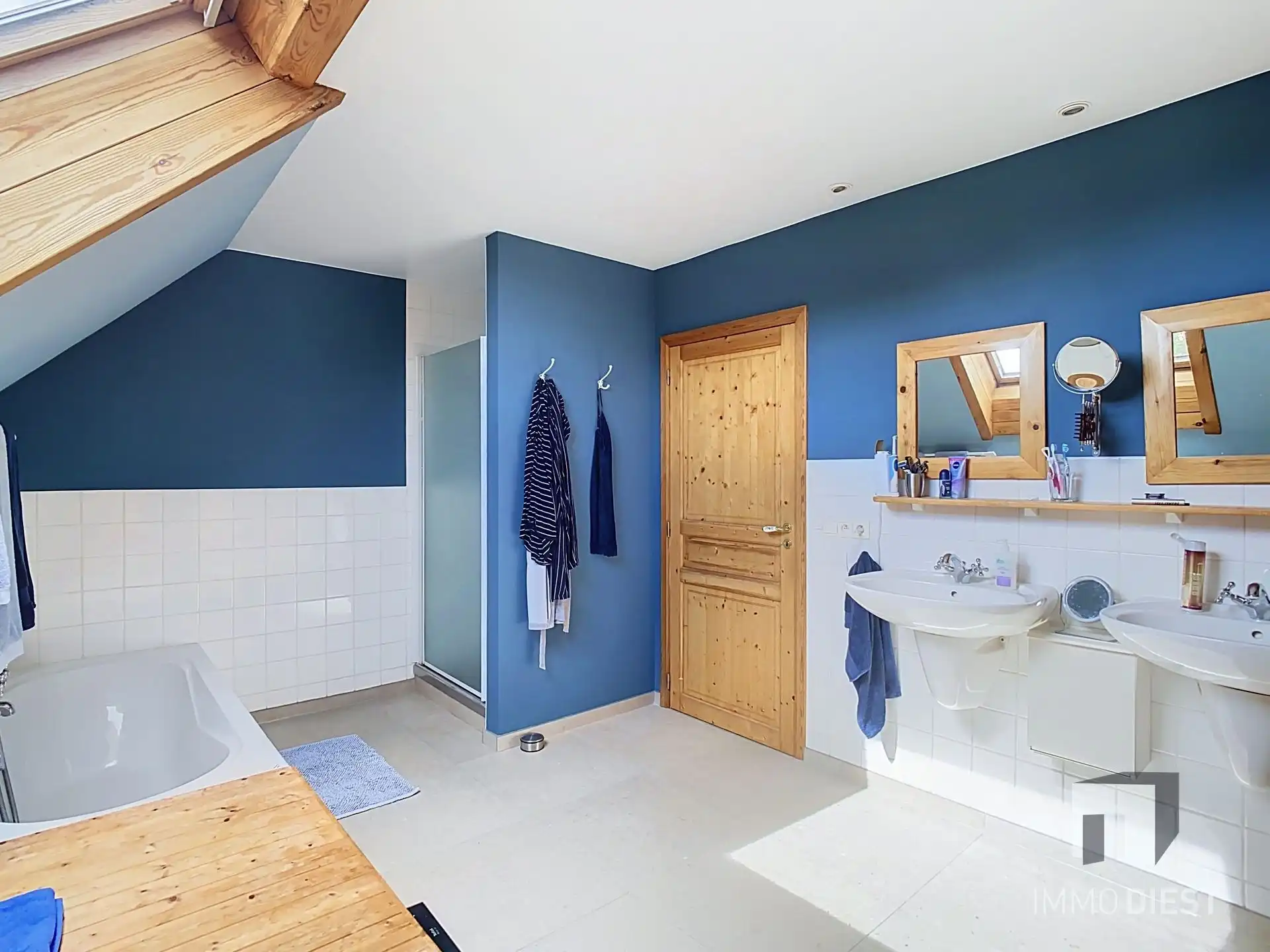 Ruim wonen in het groen van Koersel foto 35