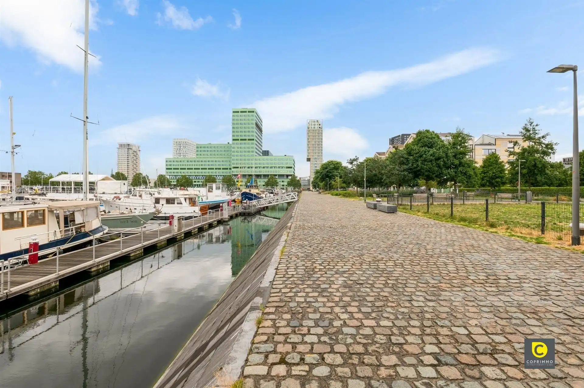 Recent 1 slpk appartement aan het Eilandje foto 10