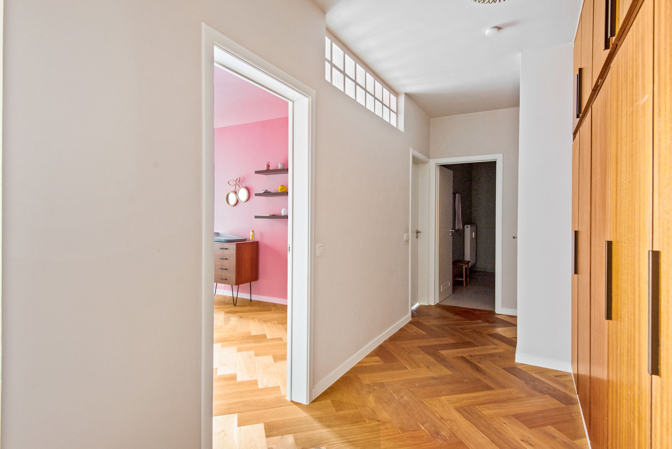 Prachtig gerenoveerd appartement - overdekt terras en garage foto 12