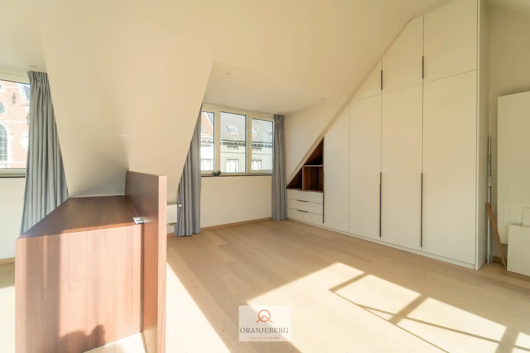 Charmant duplexappartement met terras nabij Sint-Annaplein foto 21