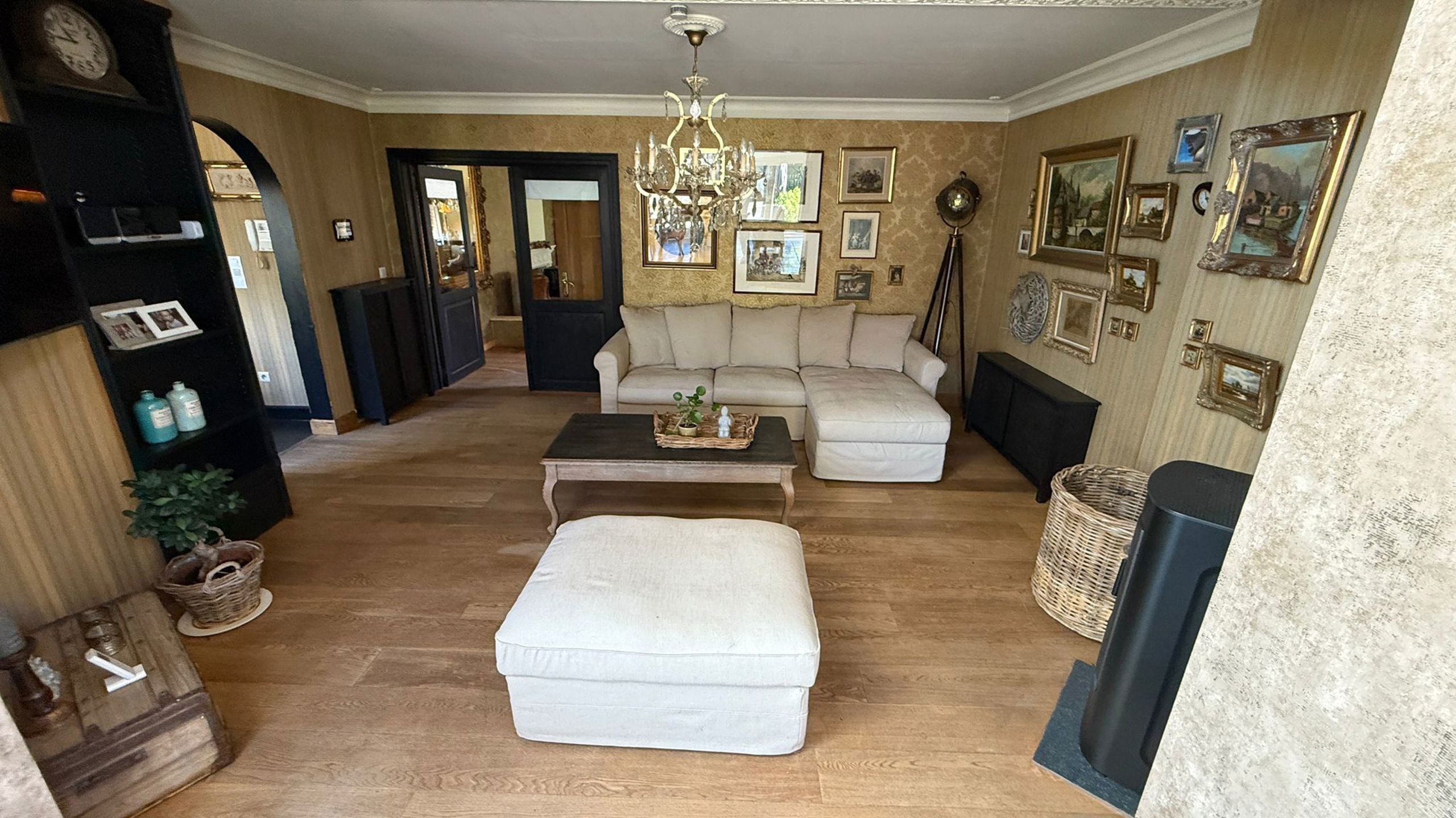 Villa gelegen in een rustige wijk foto 5