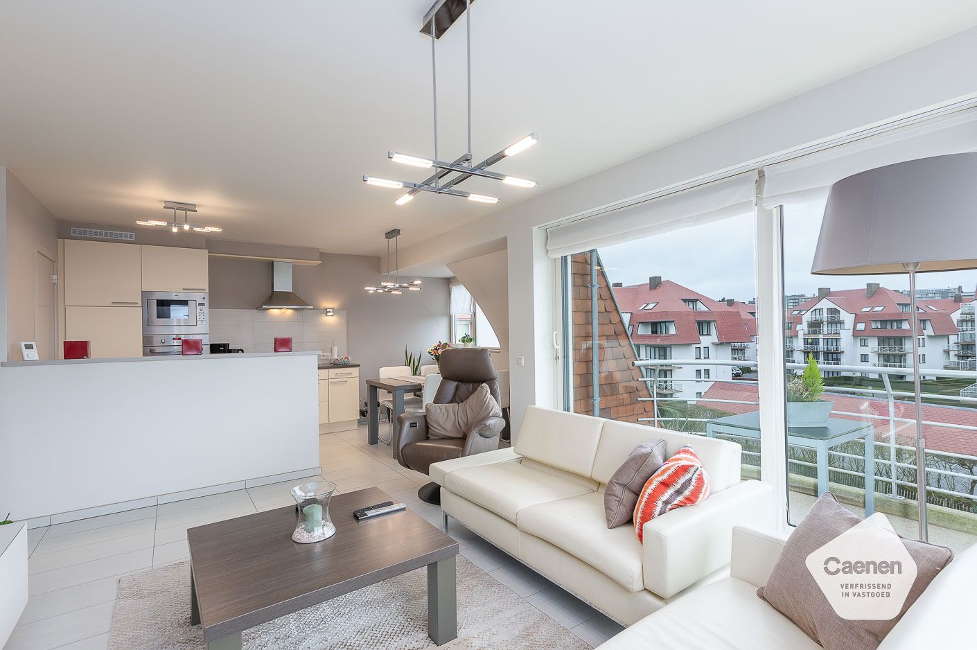 Subliem onderhouden appartement met zolder en garagebox foto 3