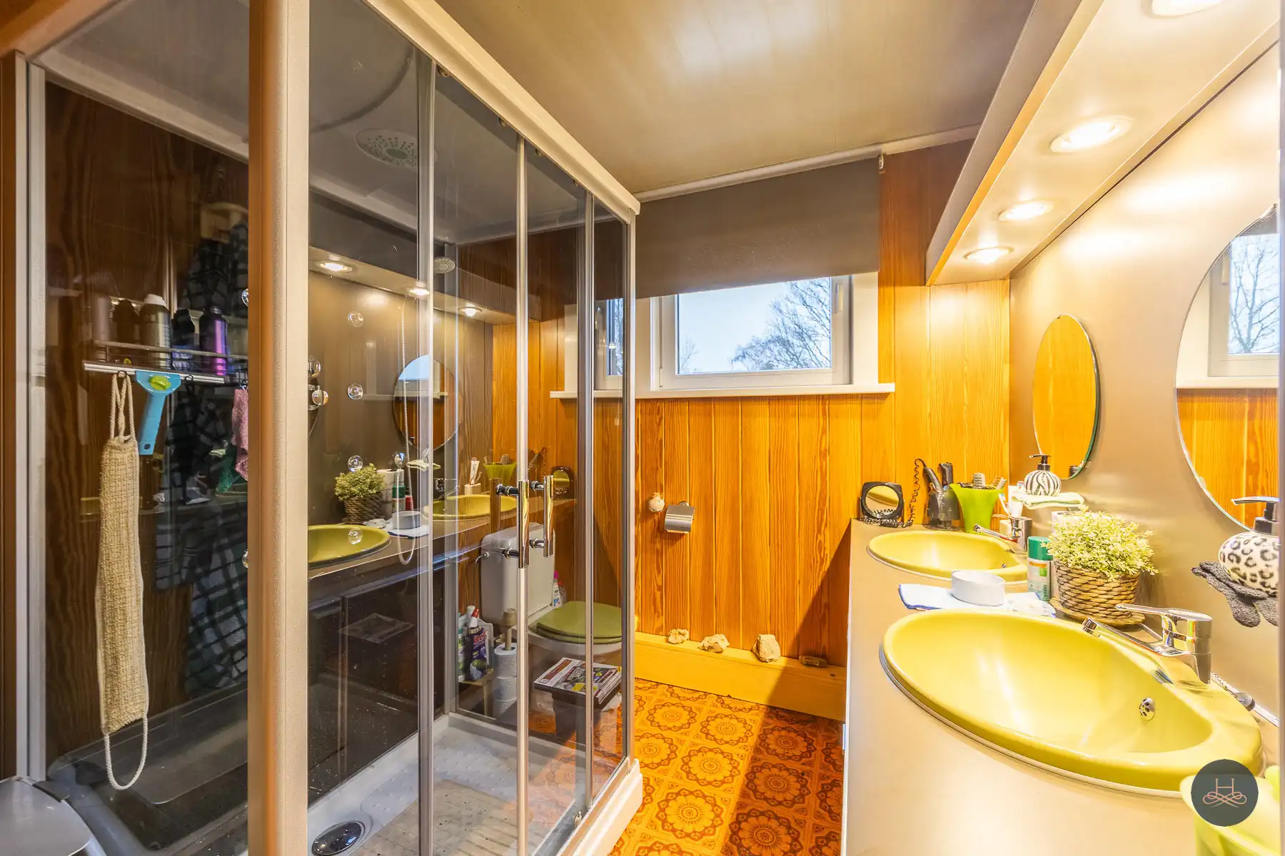 Charmante te moderniseren woning met stadskoer & terras foto 13