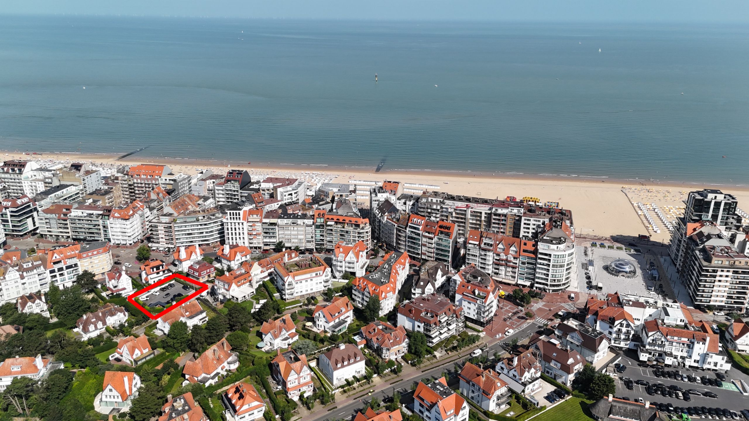 Onbebouwde villagrond op een triple A-locatie in het Zoute foto 1