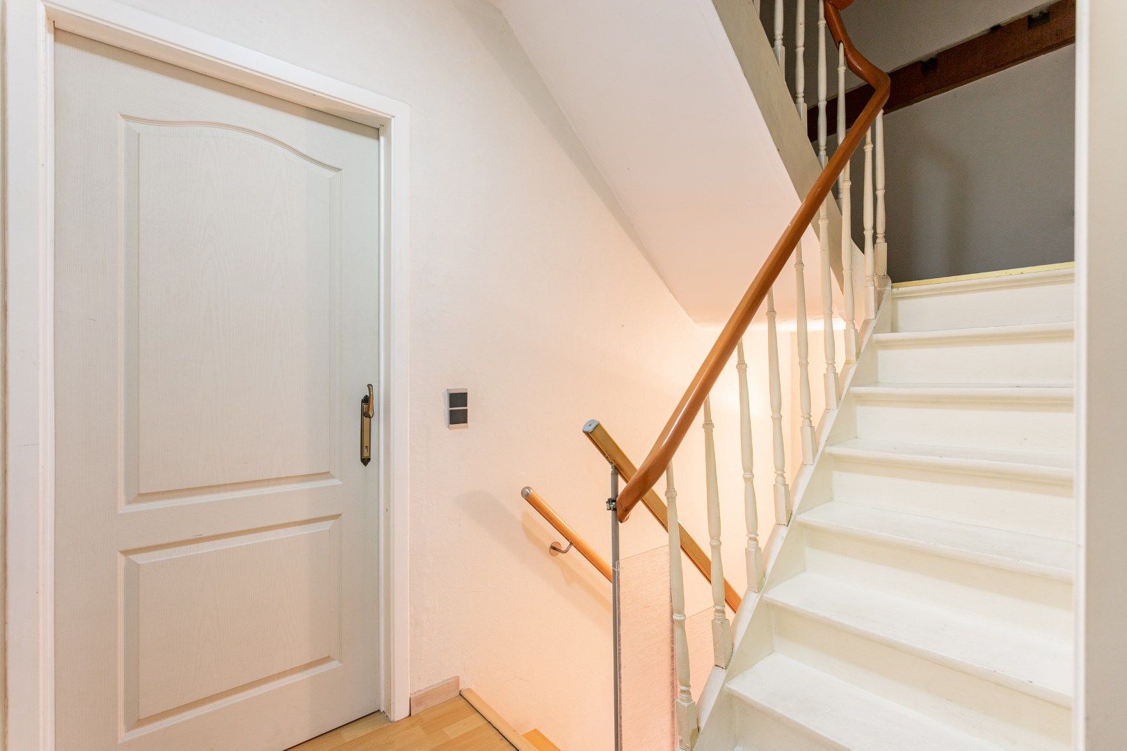 Te renoveren woning nabij centrum Halle foto 10