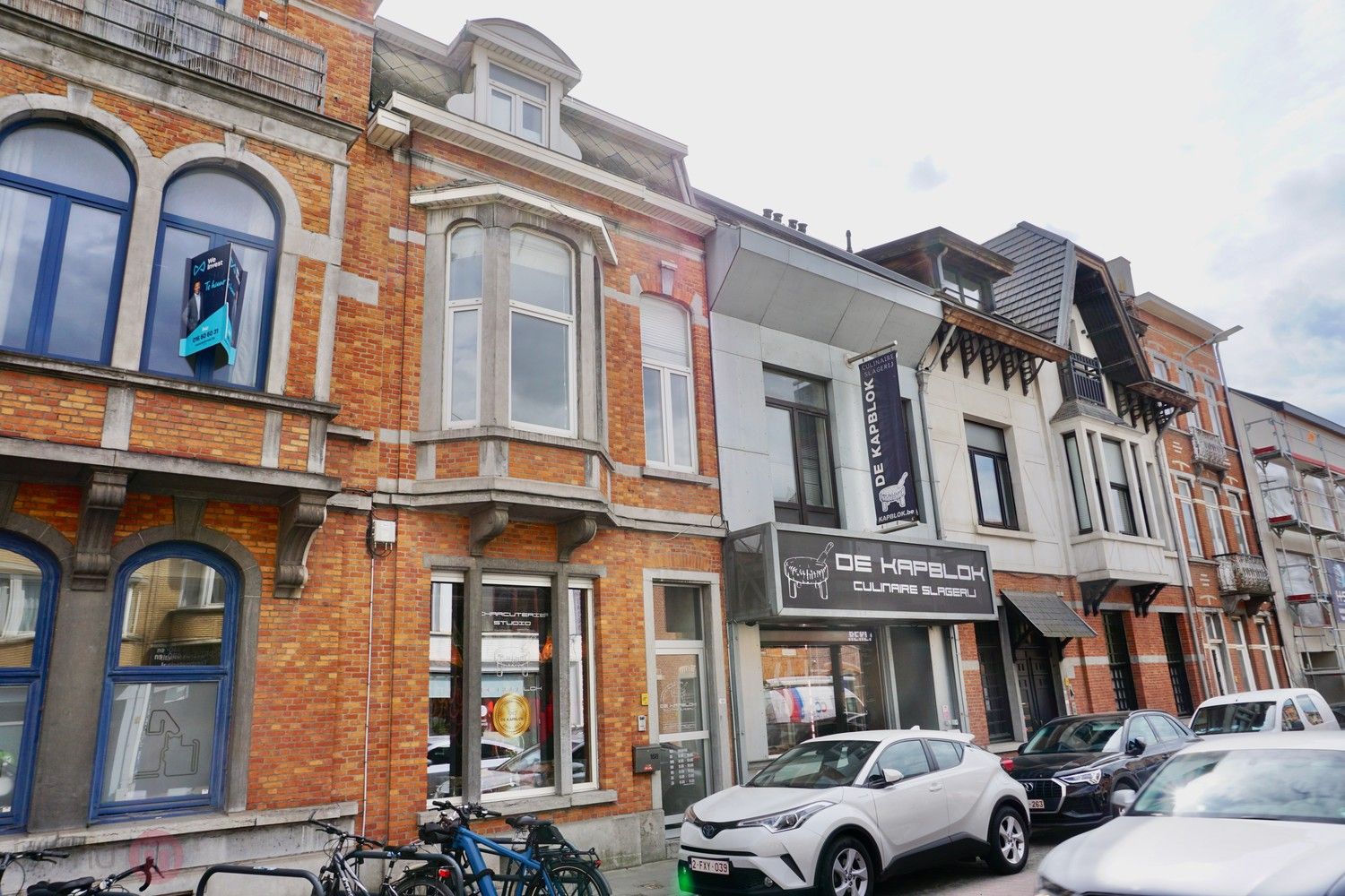 Instapklaar en stijlvol gerenoveerd appartement met 2 slaapkamers, vlak bij Leuven foto {{pictureIndex}}