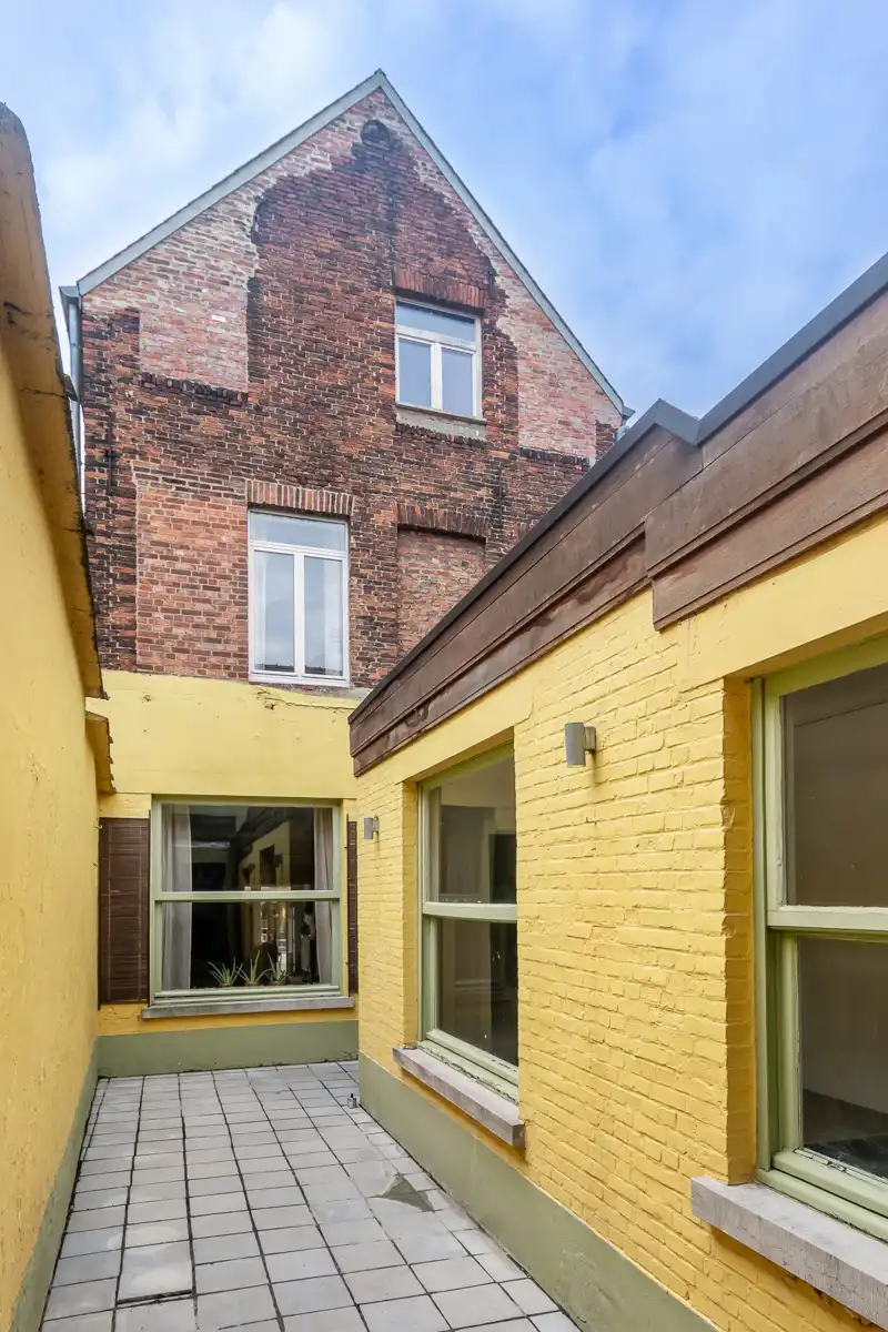 Grote woning met tal van mogelijkheden in bruisend centrum foto 29