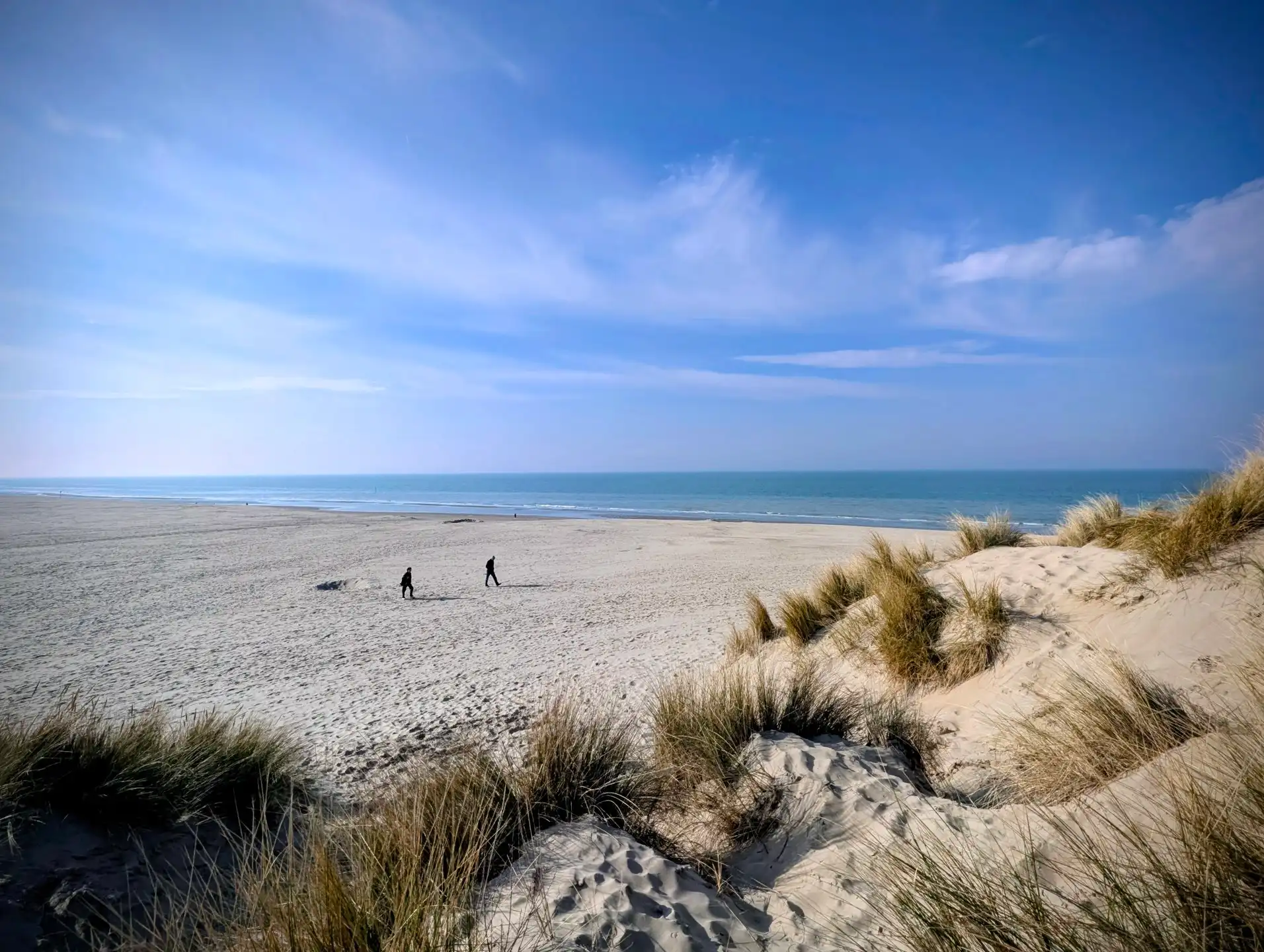 Twee penthouse (nu één)  te koop Koksijde met frontaal zeezicht en 30m² zonneterras.(prijs incl. grote garage en 2 kelders)  foto 2